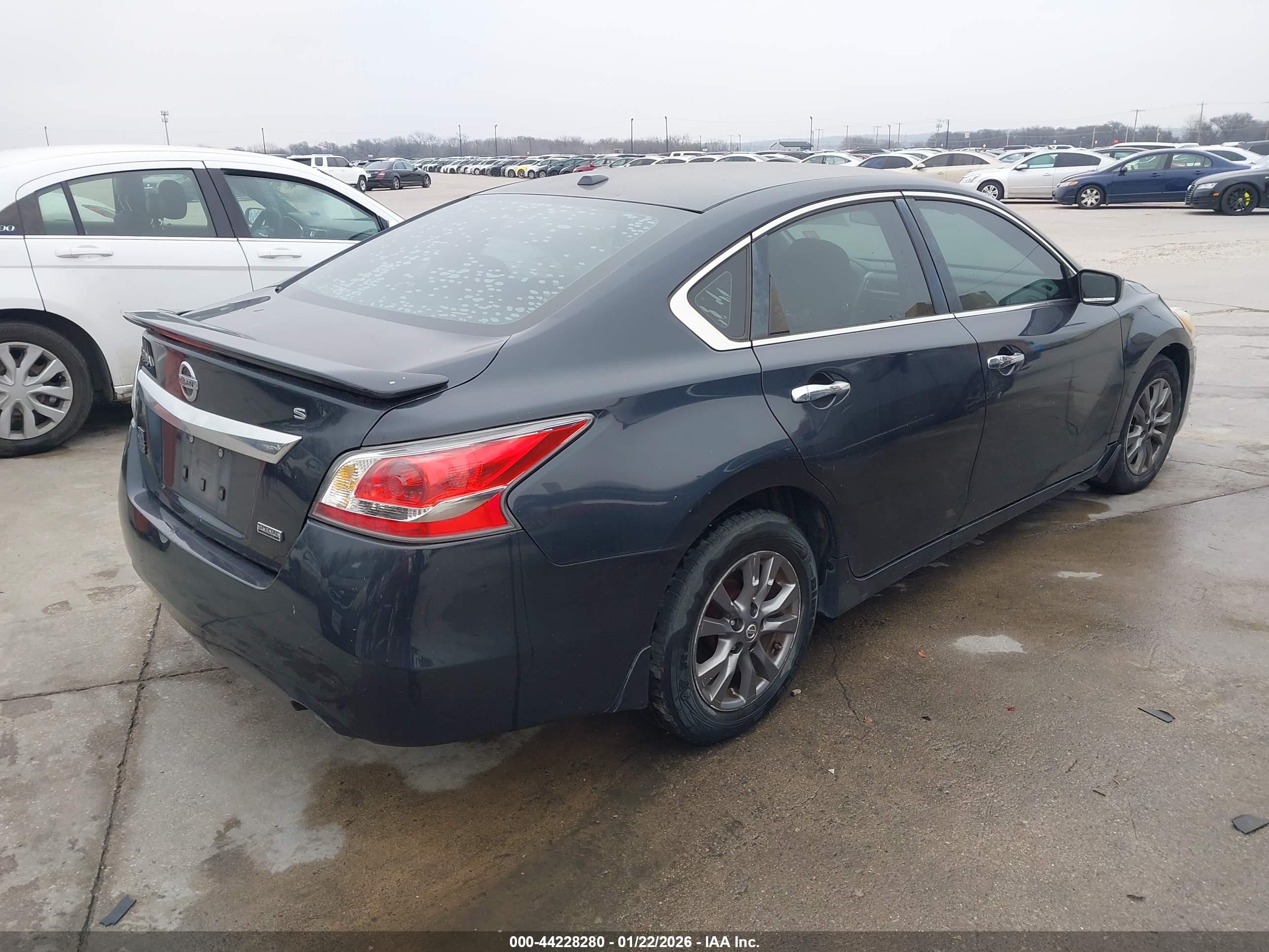 NISSAN ALTIMA image 4