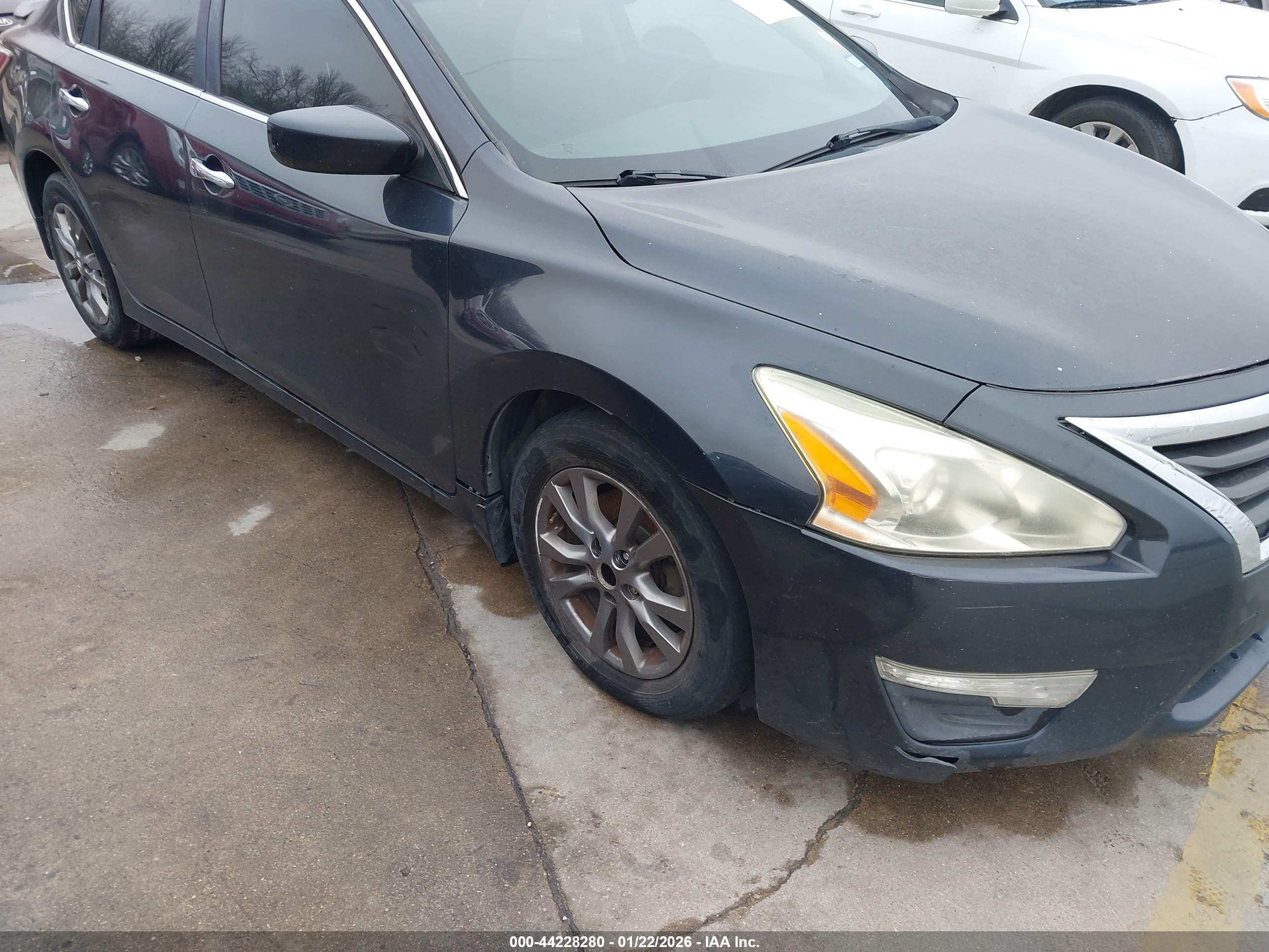 NISSAN ALTIMA image 6