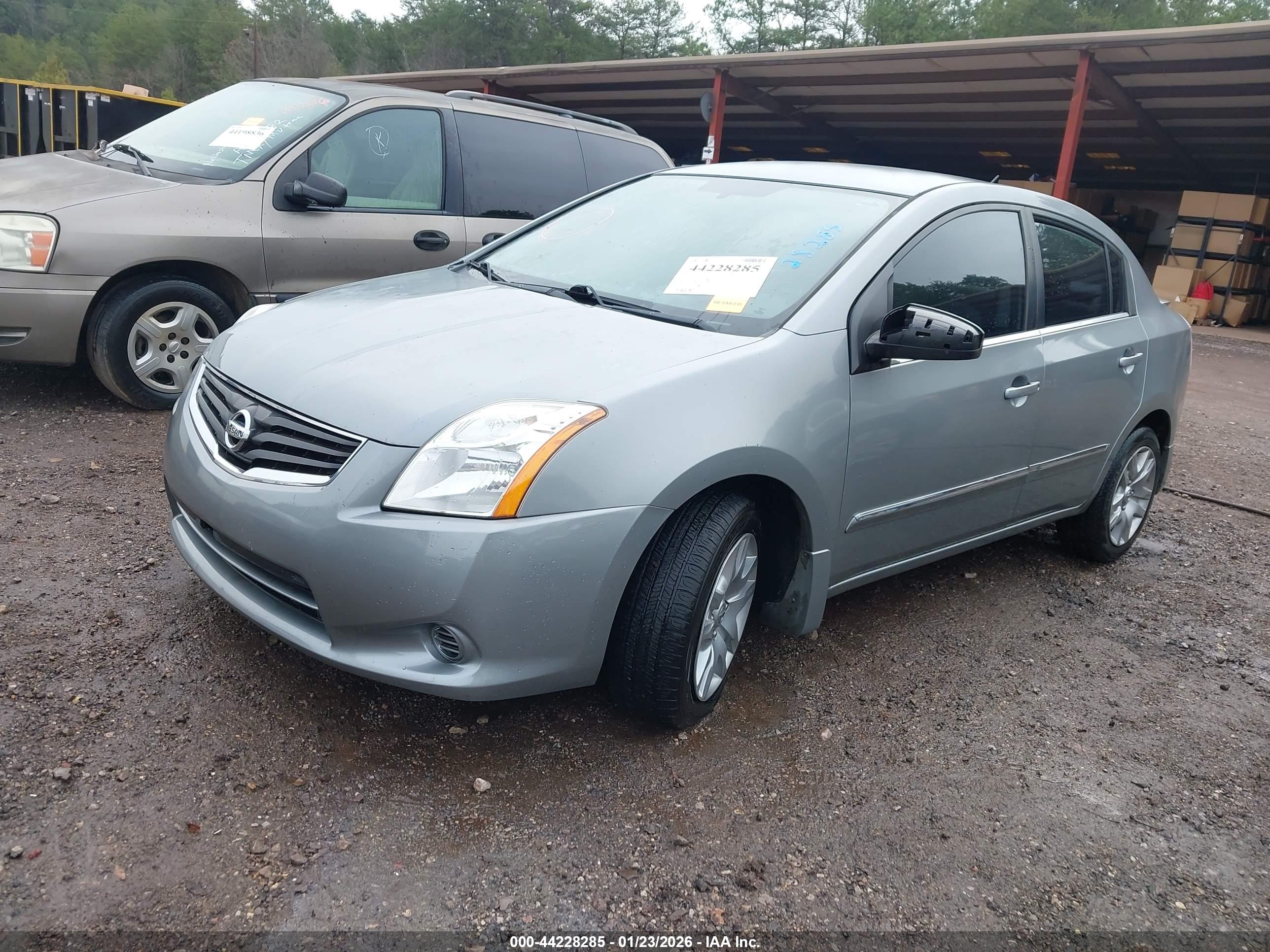 NISSAN SENTRA image 2