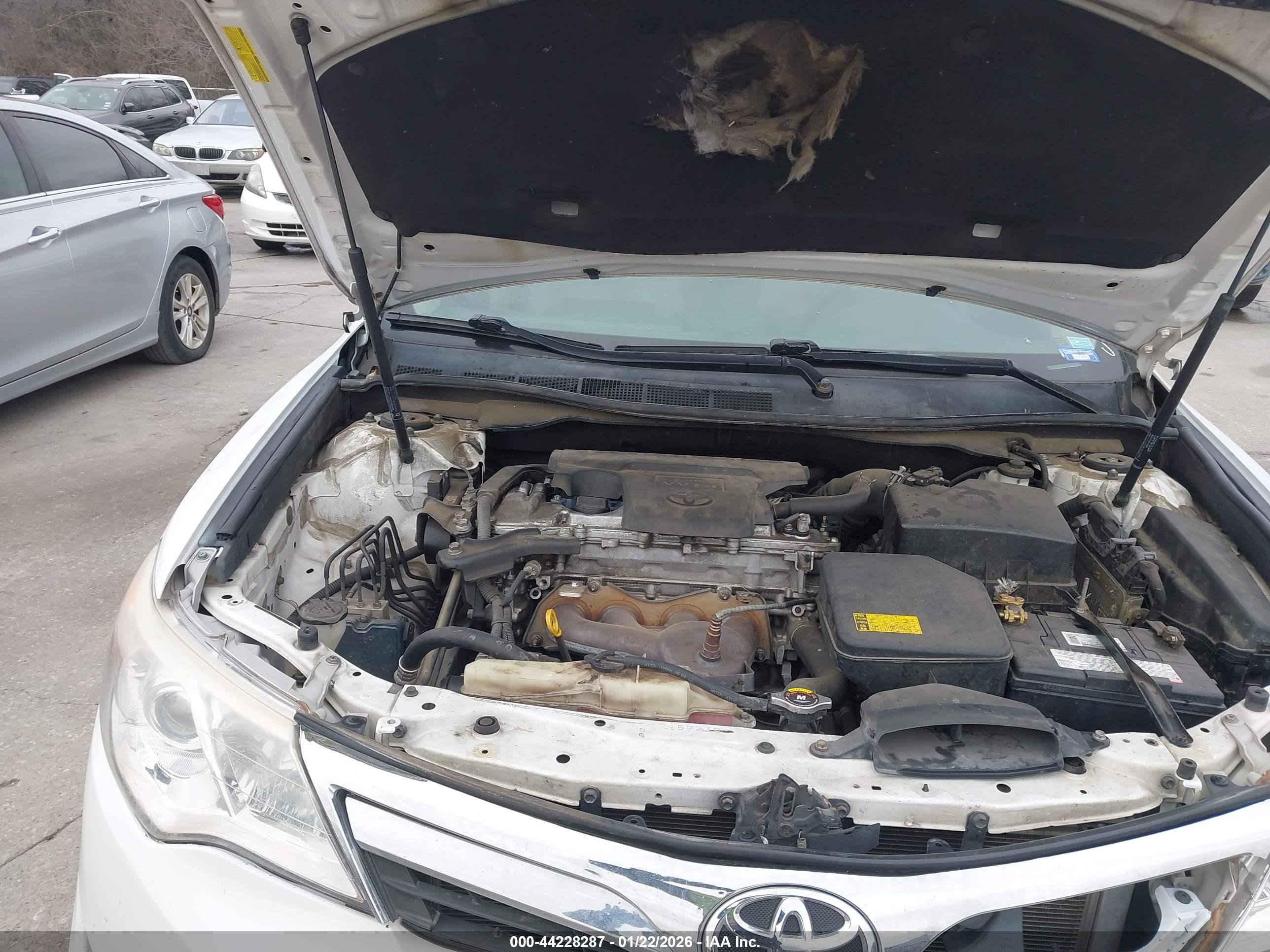 TOYOTA CAMRY image 10