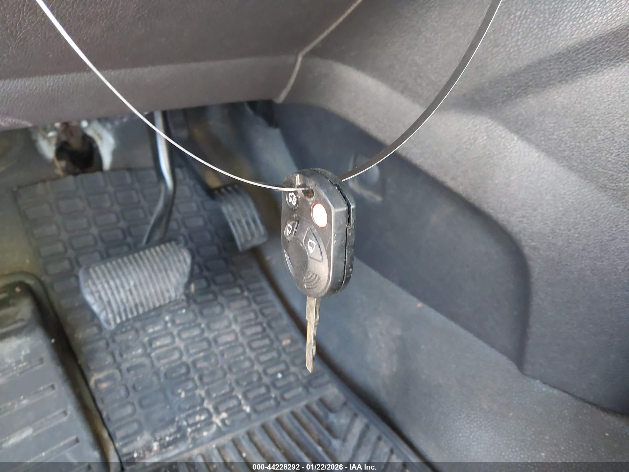 FORD TRANSIT image 11