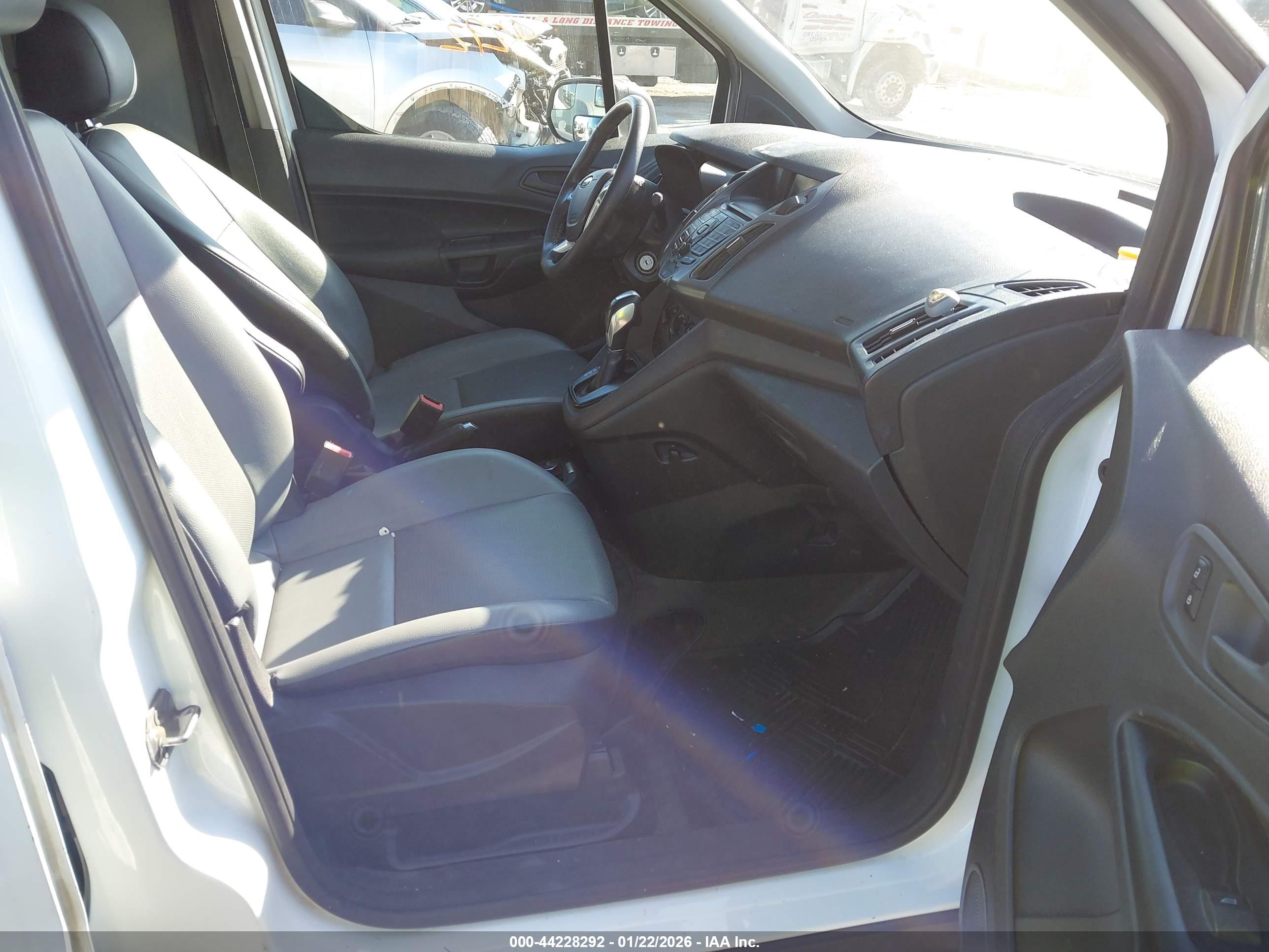 FORD TRANSIT image 5