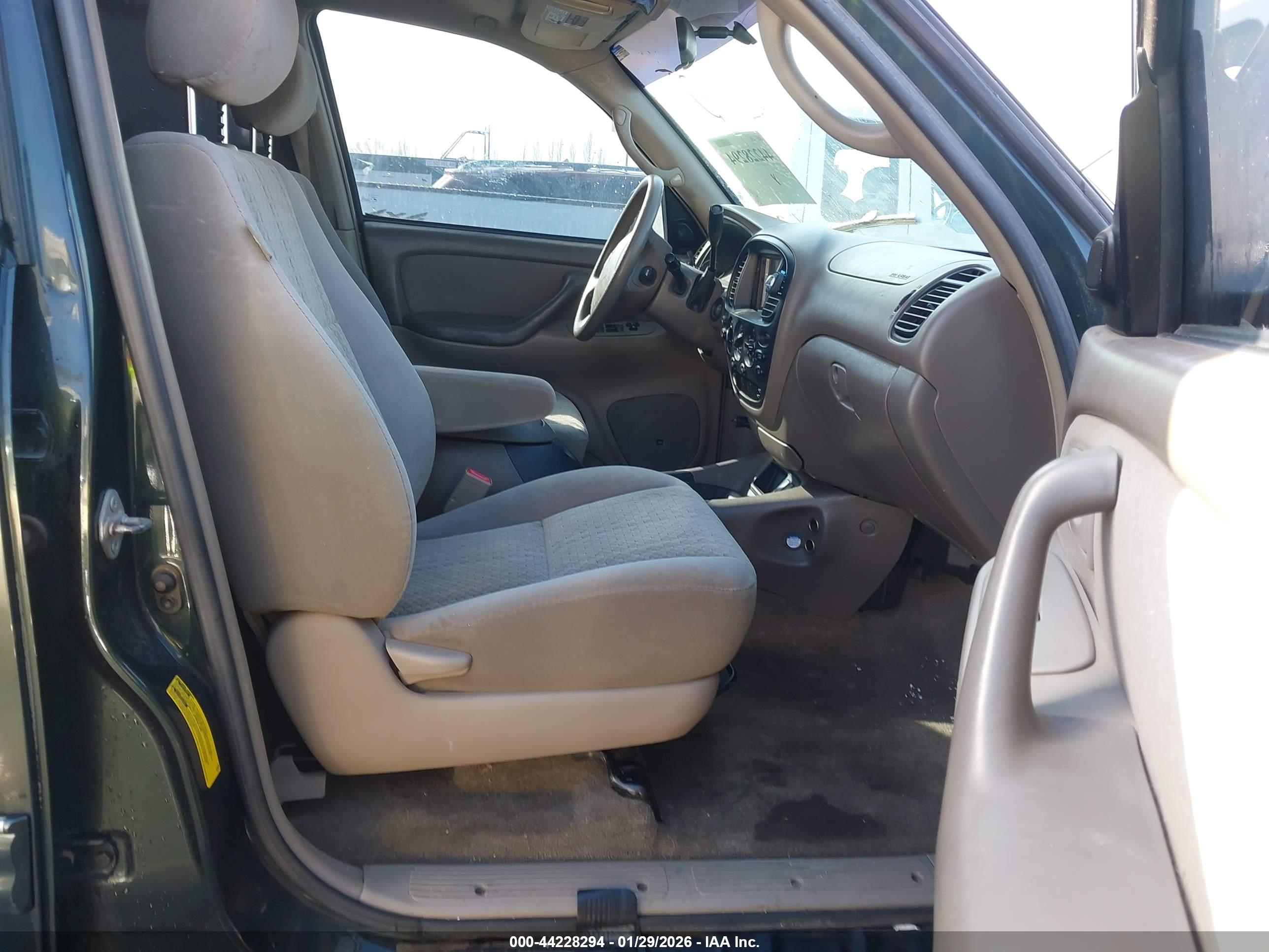 TOYOTA TUNDRA image 5