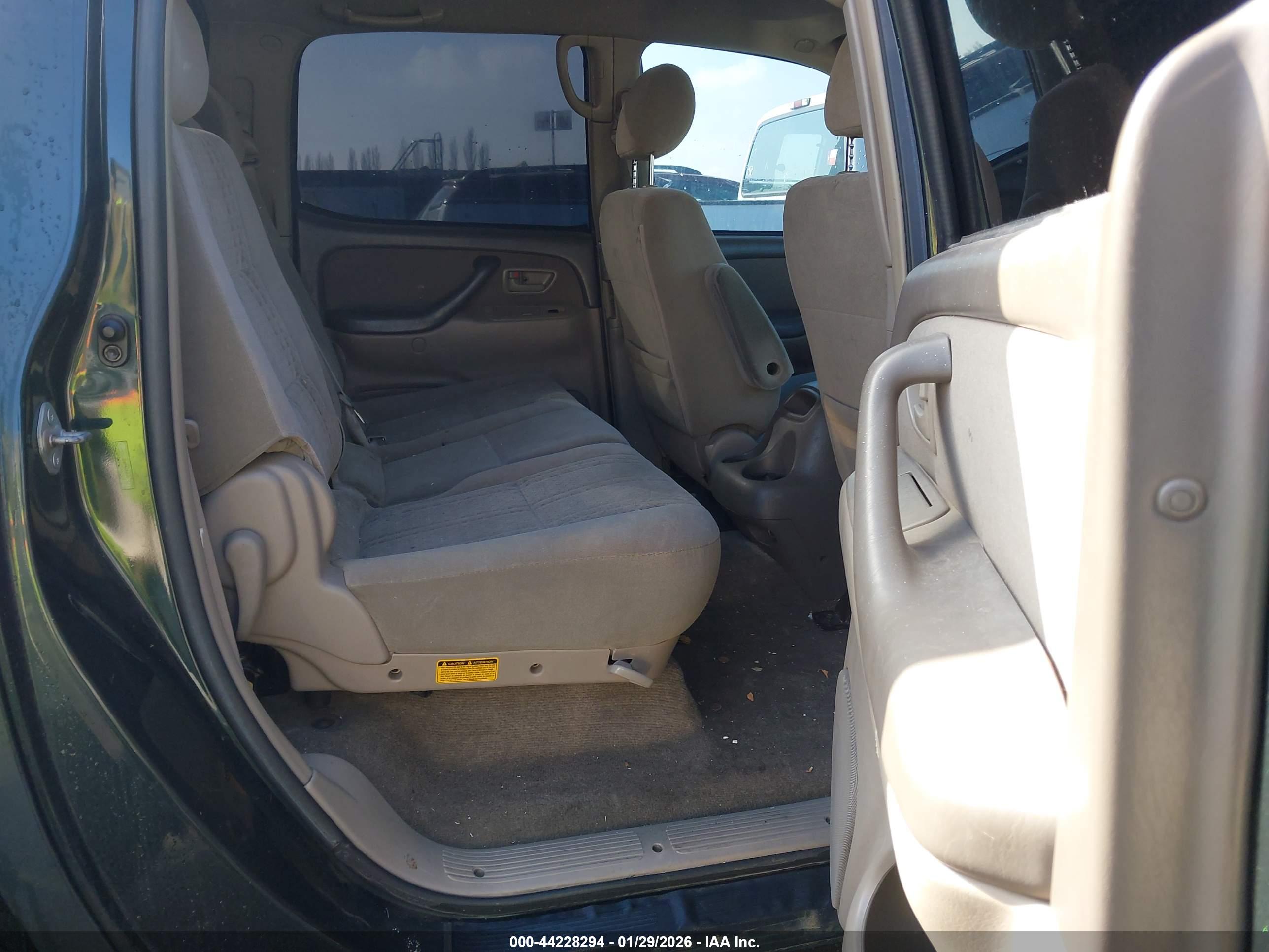 TOYOTA TUNDRA image 8