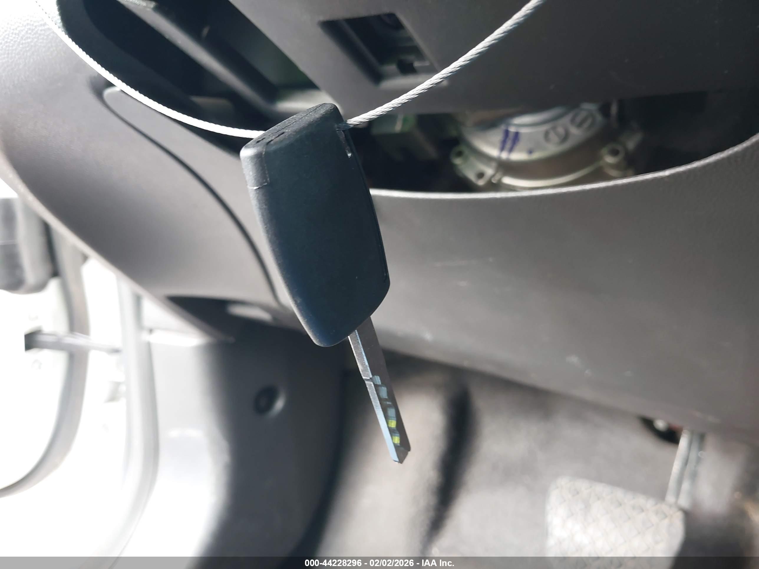 FORD FIESTA image 11