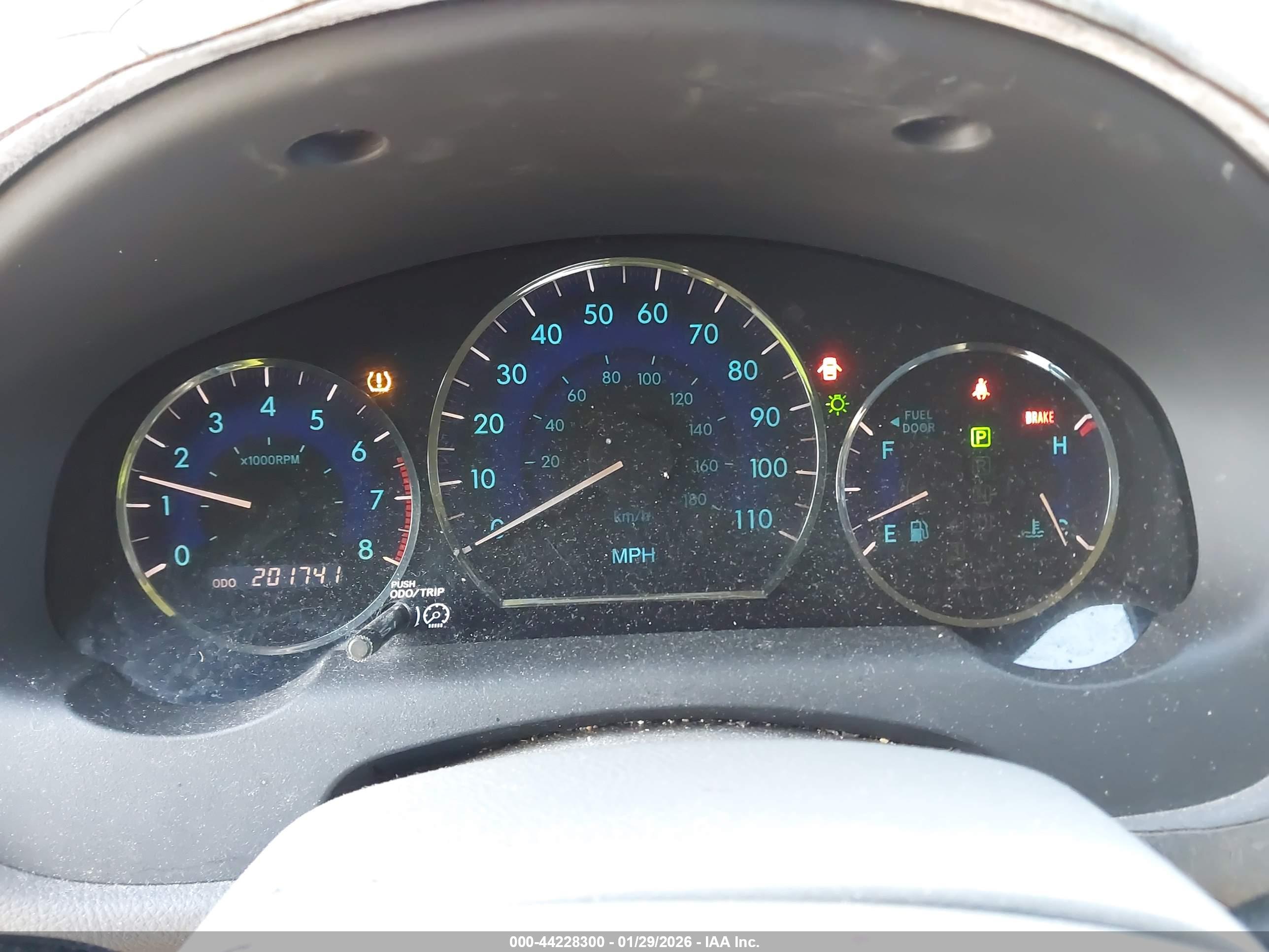 TOYOTA SIENNA image 7