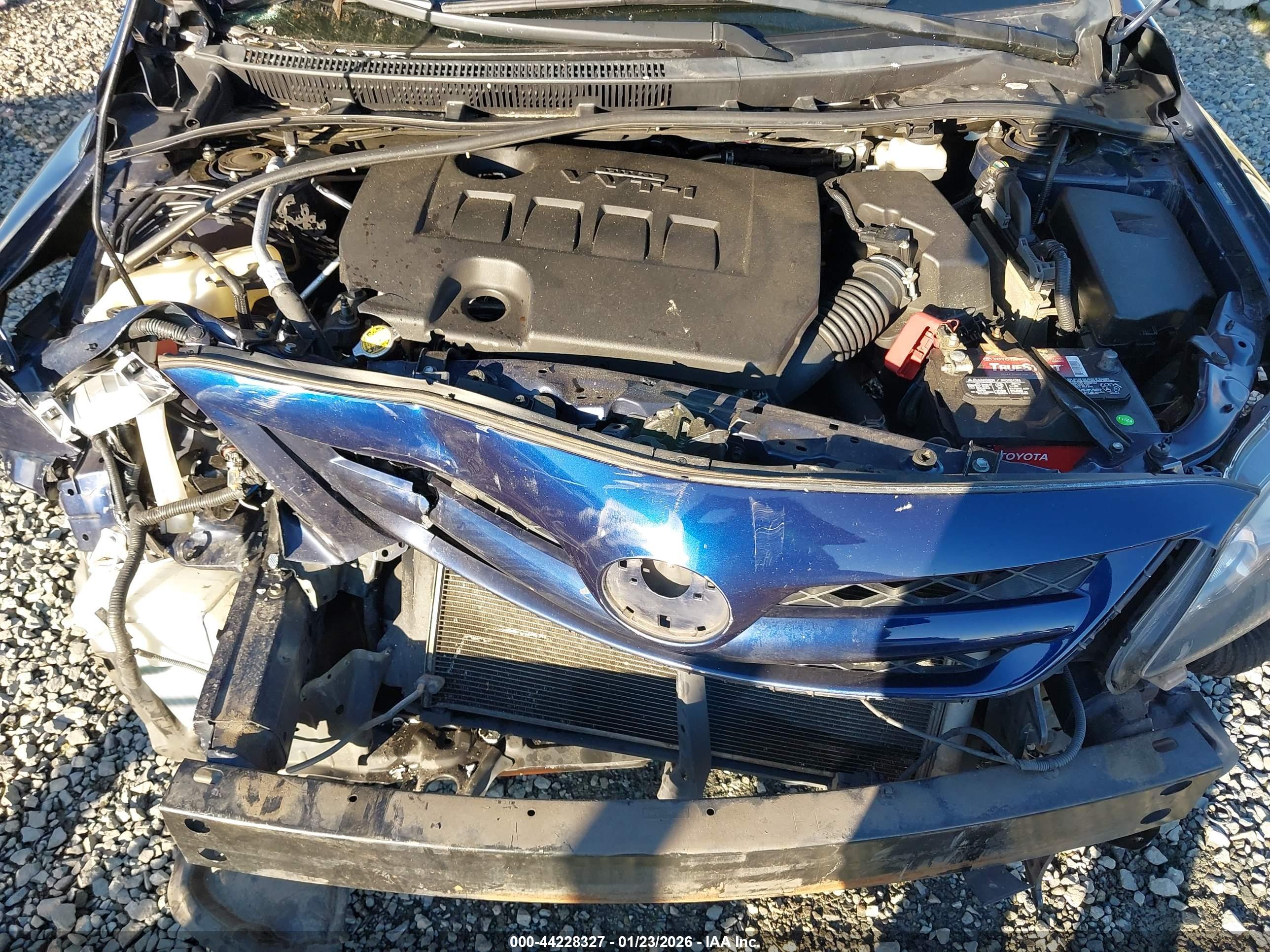 TOYOTA COROLLA image 10