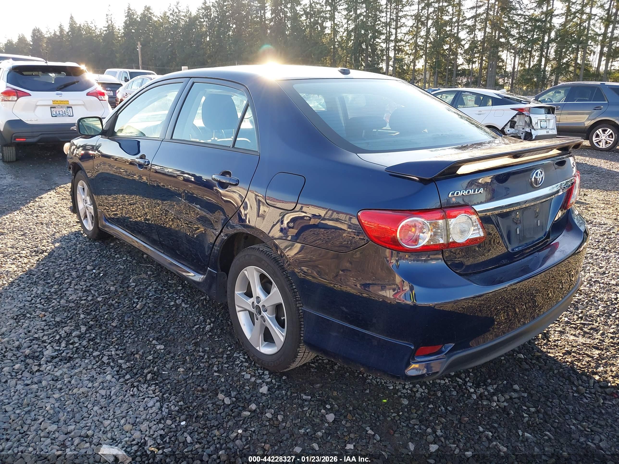 TOYOTA COROLLA image 3