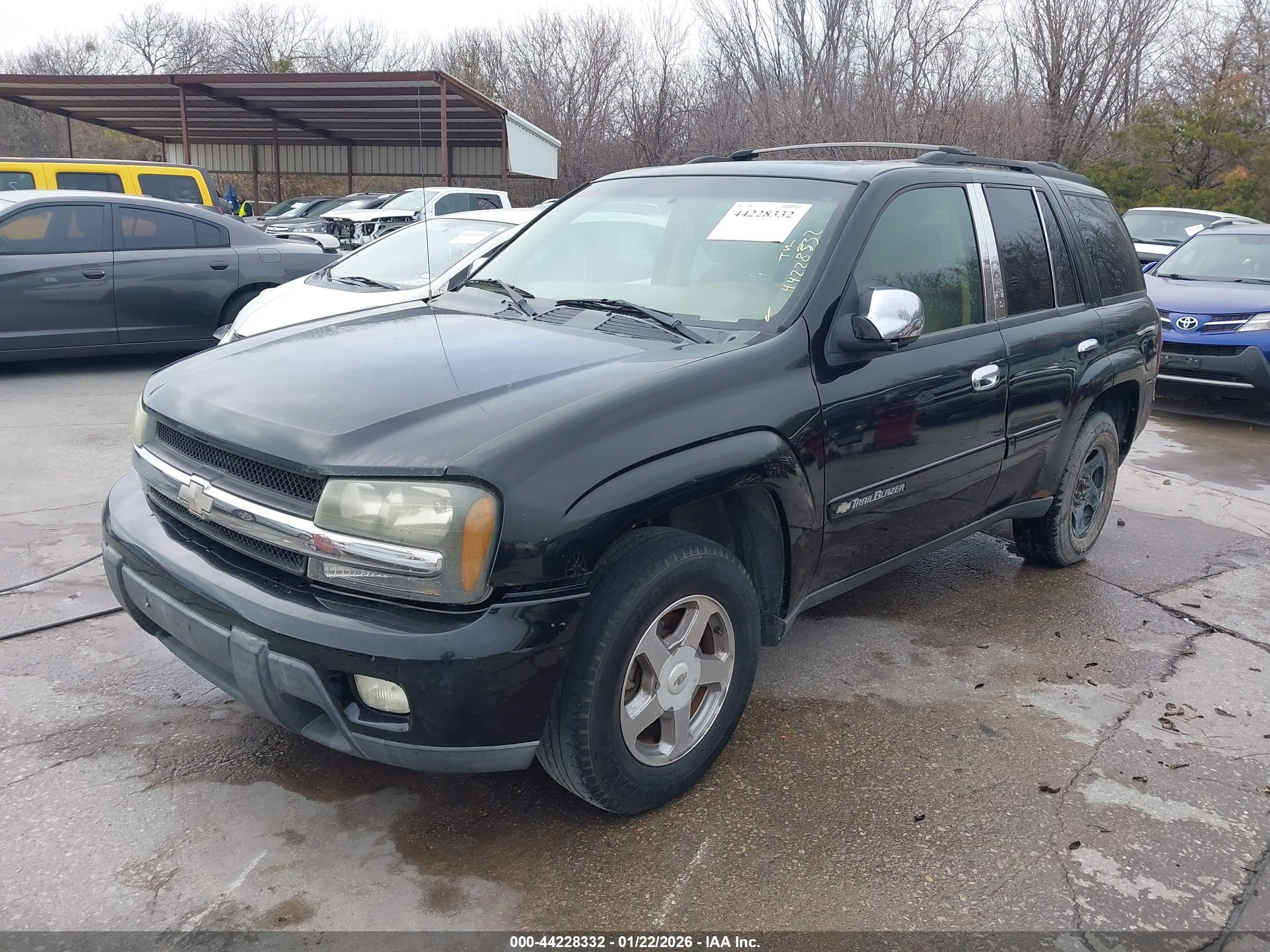 CHEVROLET TRAILBLAZER image 2