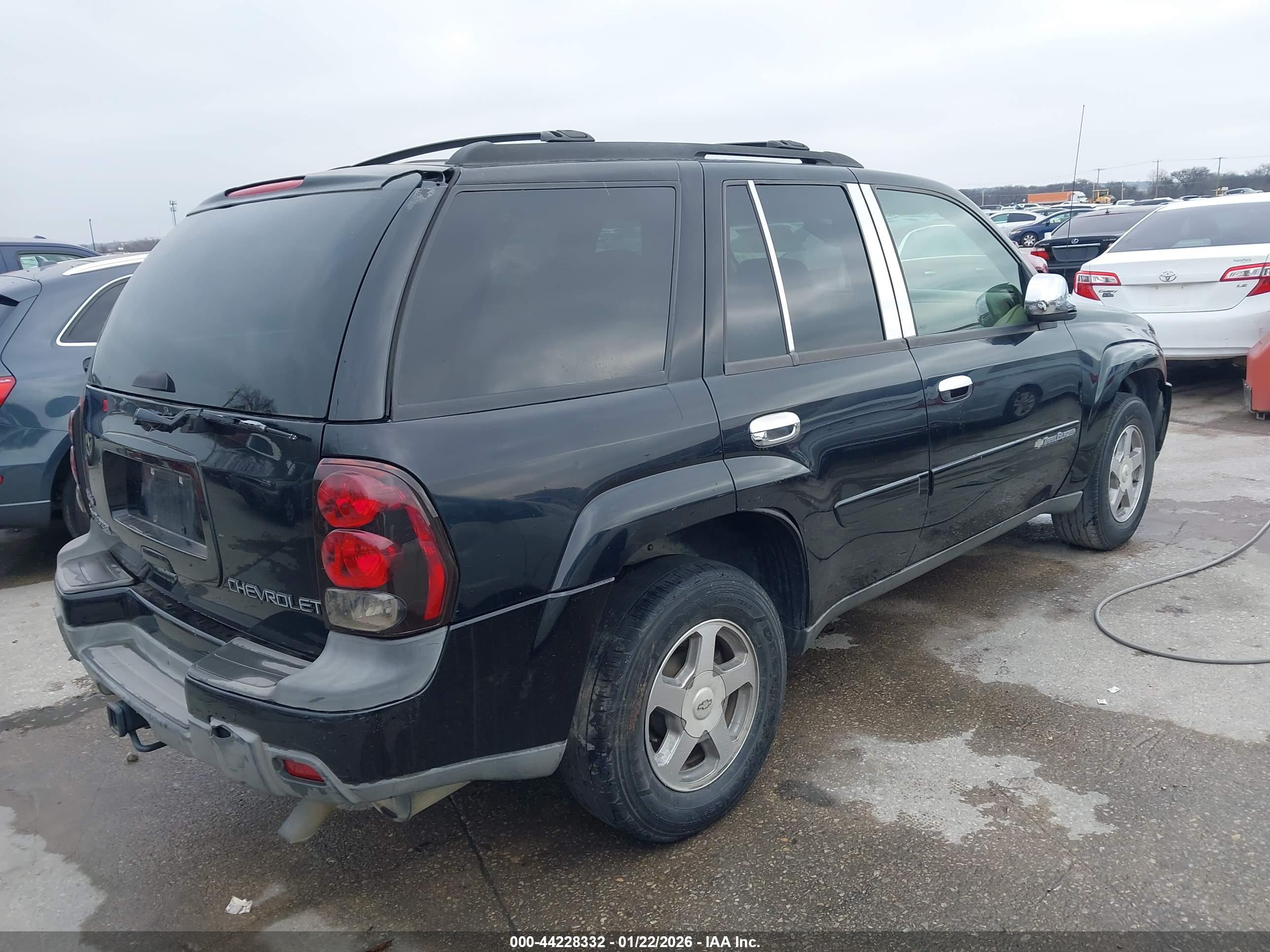 CHEVROLET TRAILBLAZER image 4
