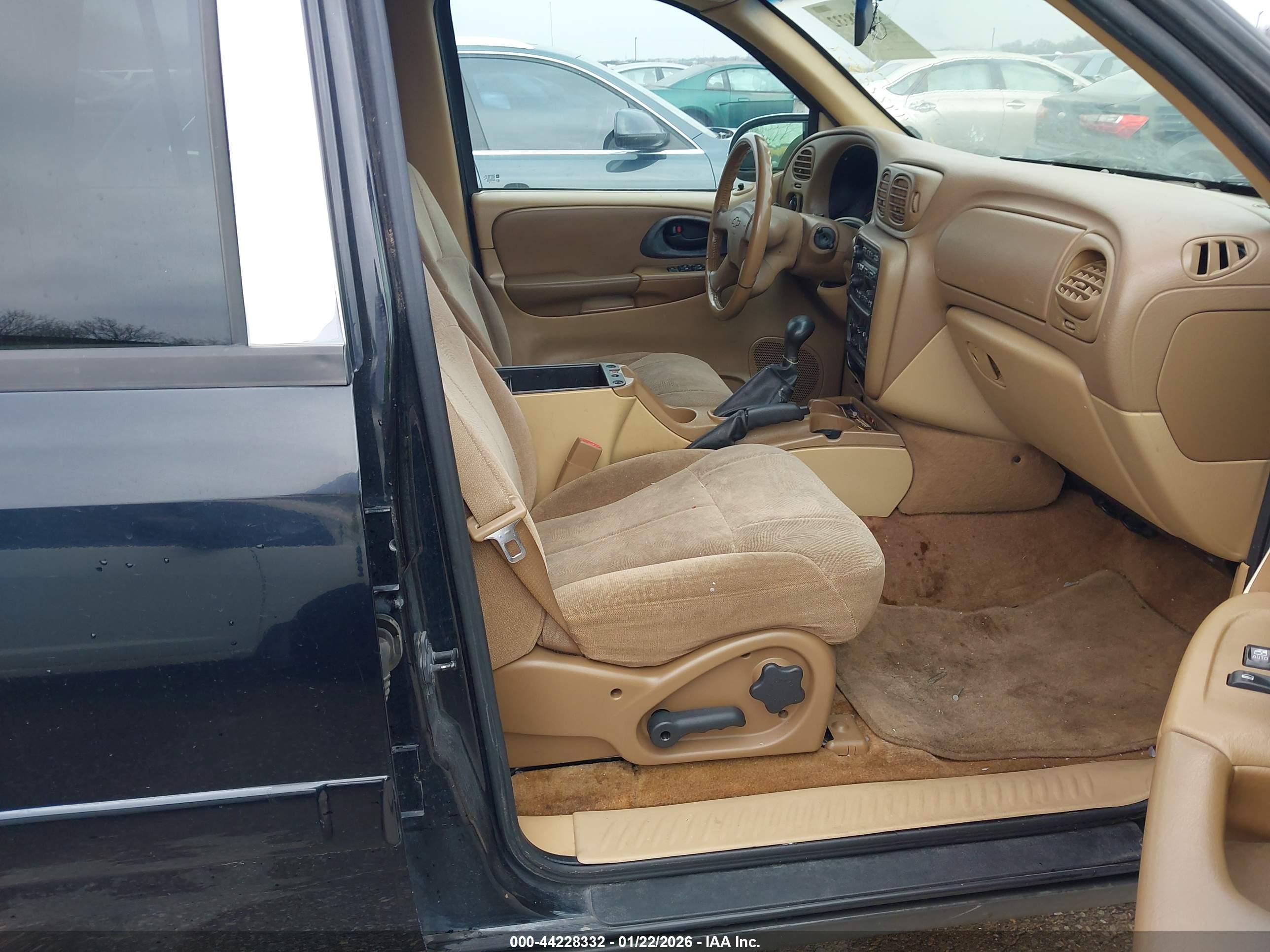 CHEVROLET TRAILBLAZER image 5