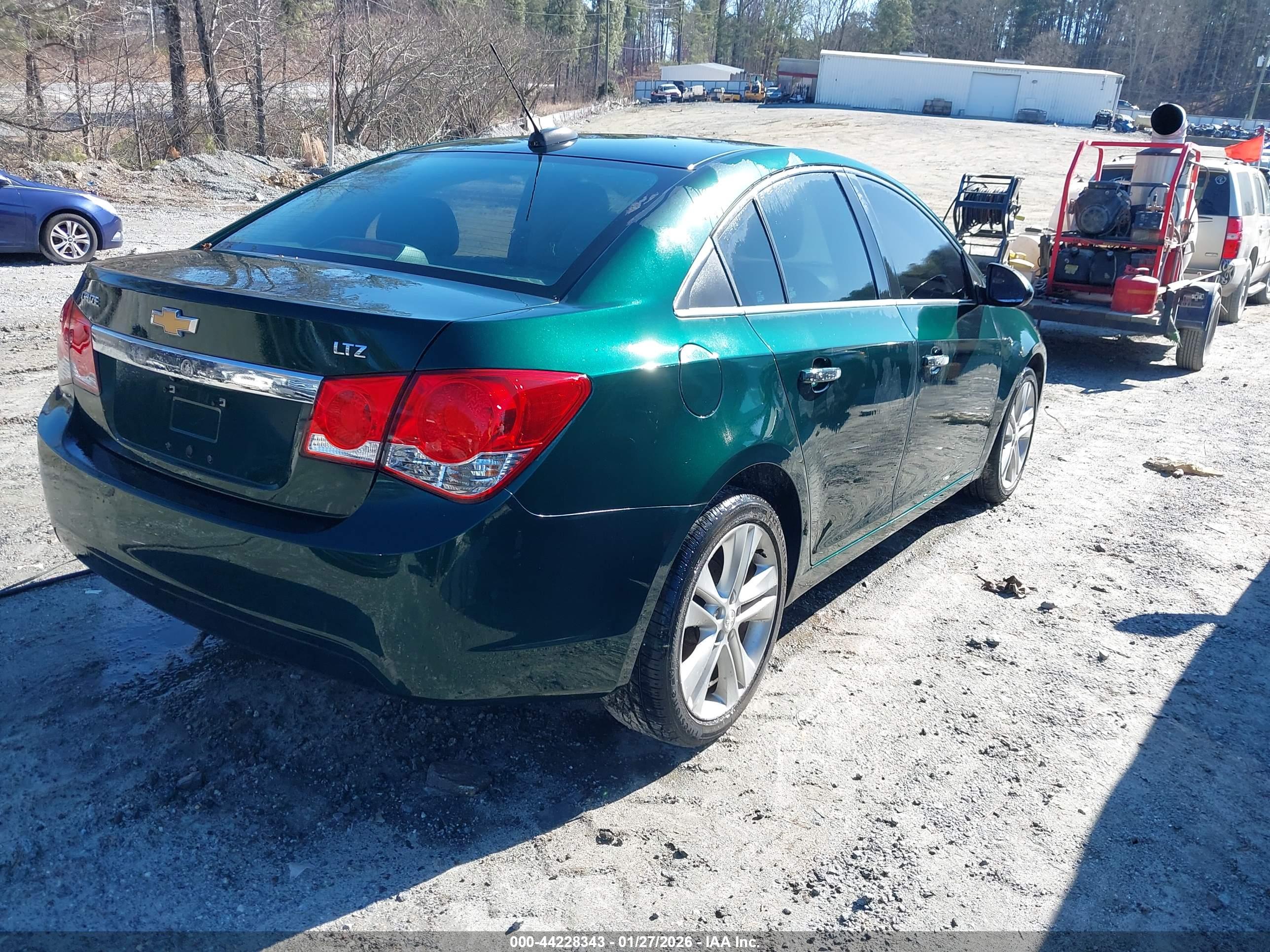 CHEVROLET CRUZE image 4