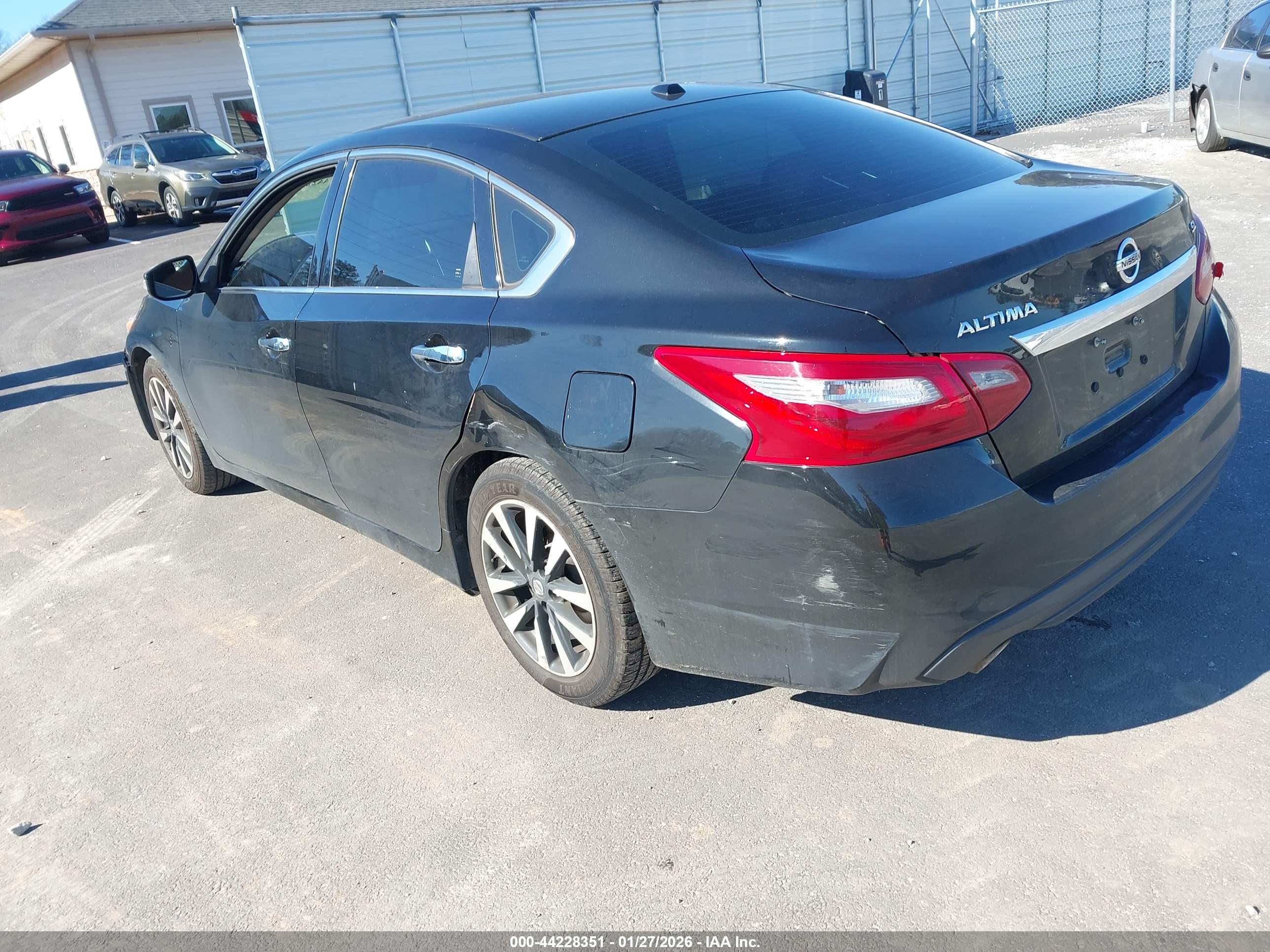 NISSAN ALTIMA image 3