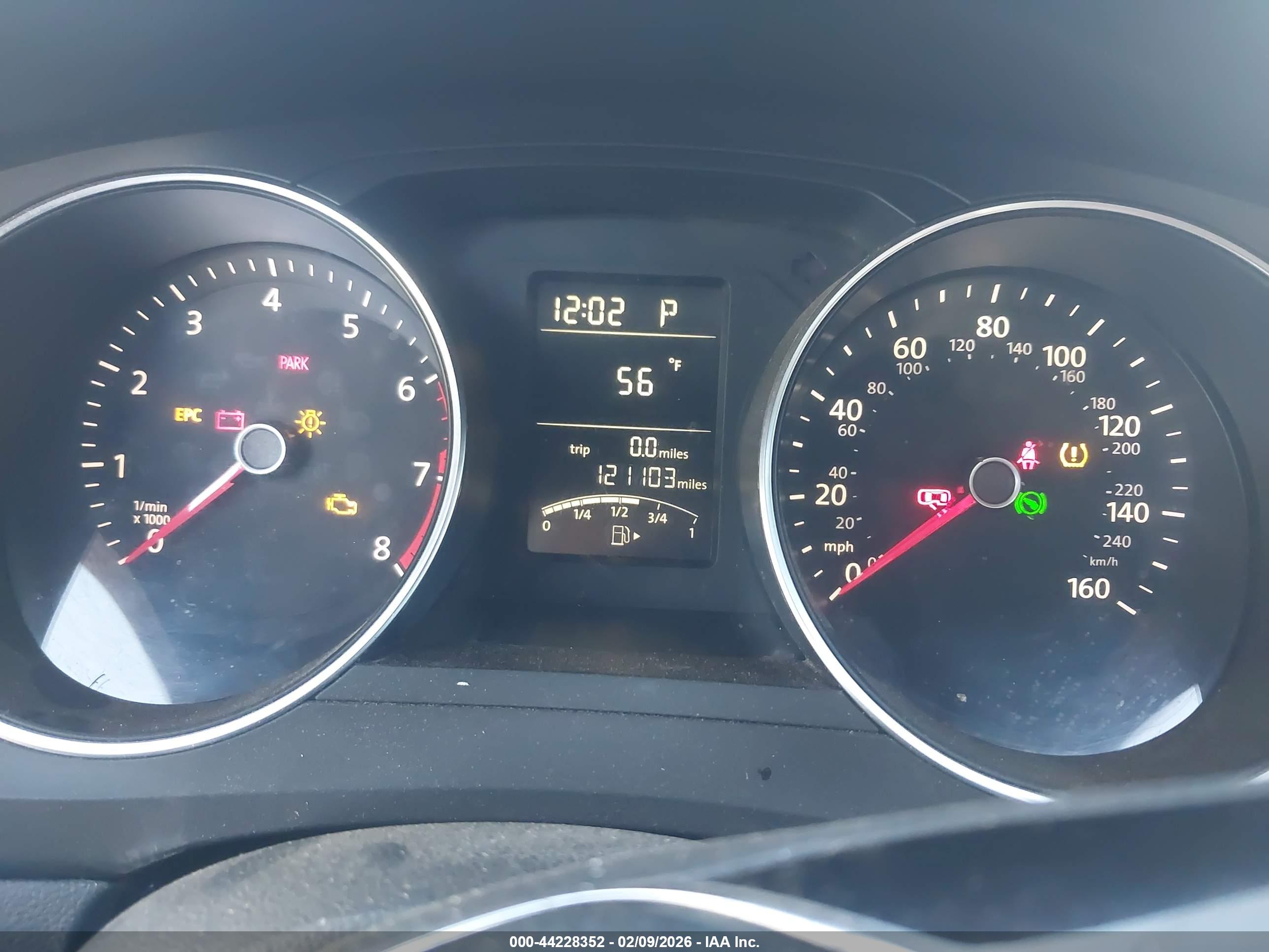 VOLKSWAGEN JETTA image 7