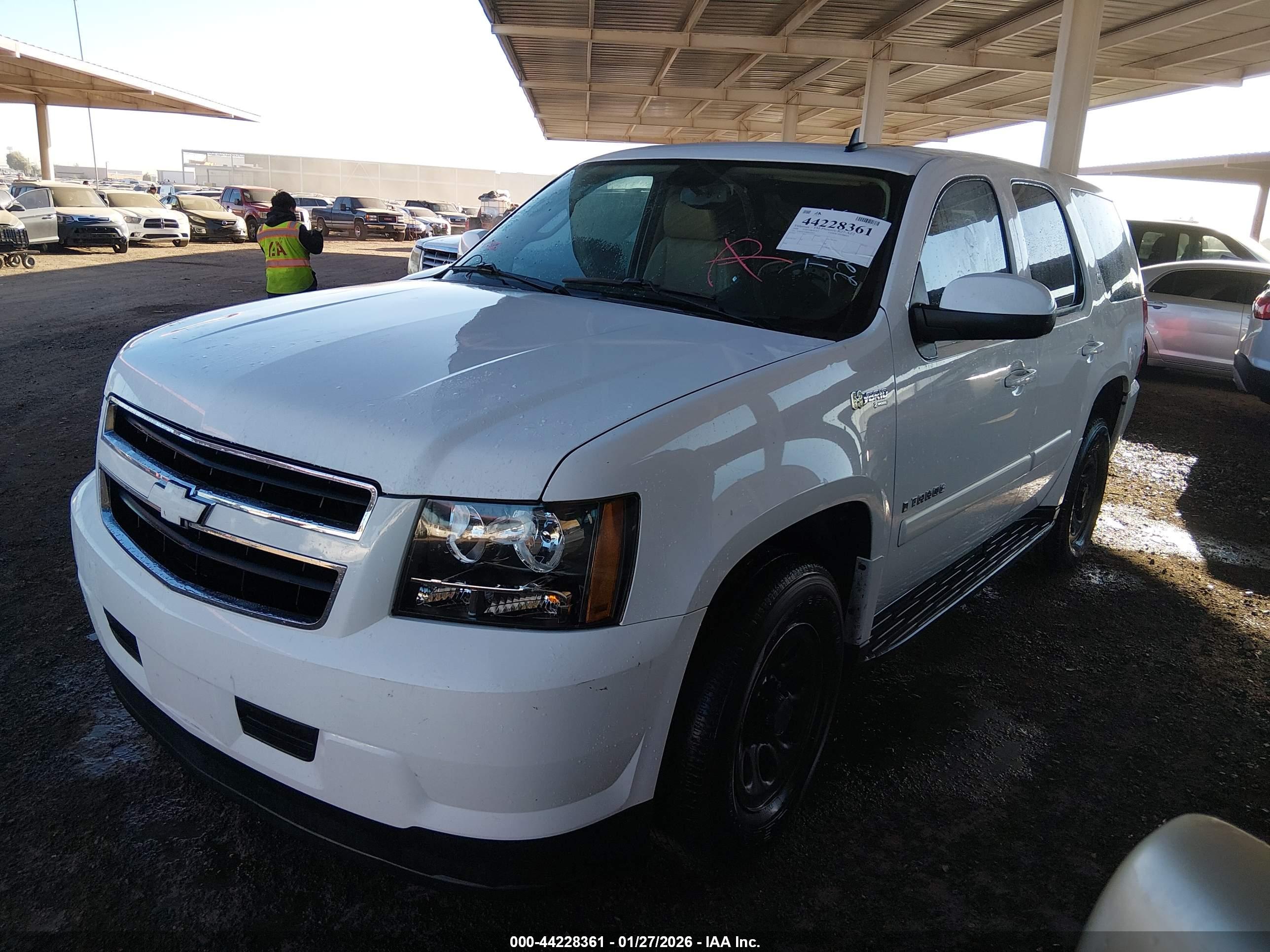 CHEVROLET TAHOE image 2