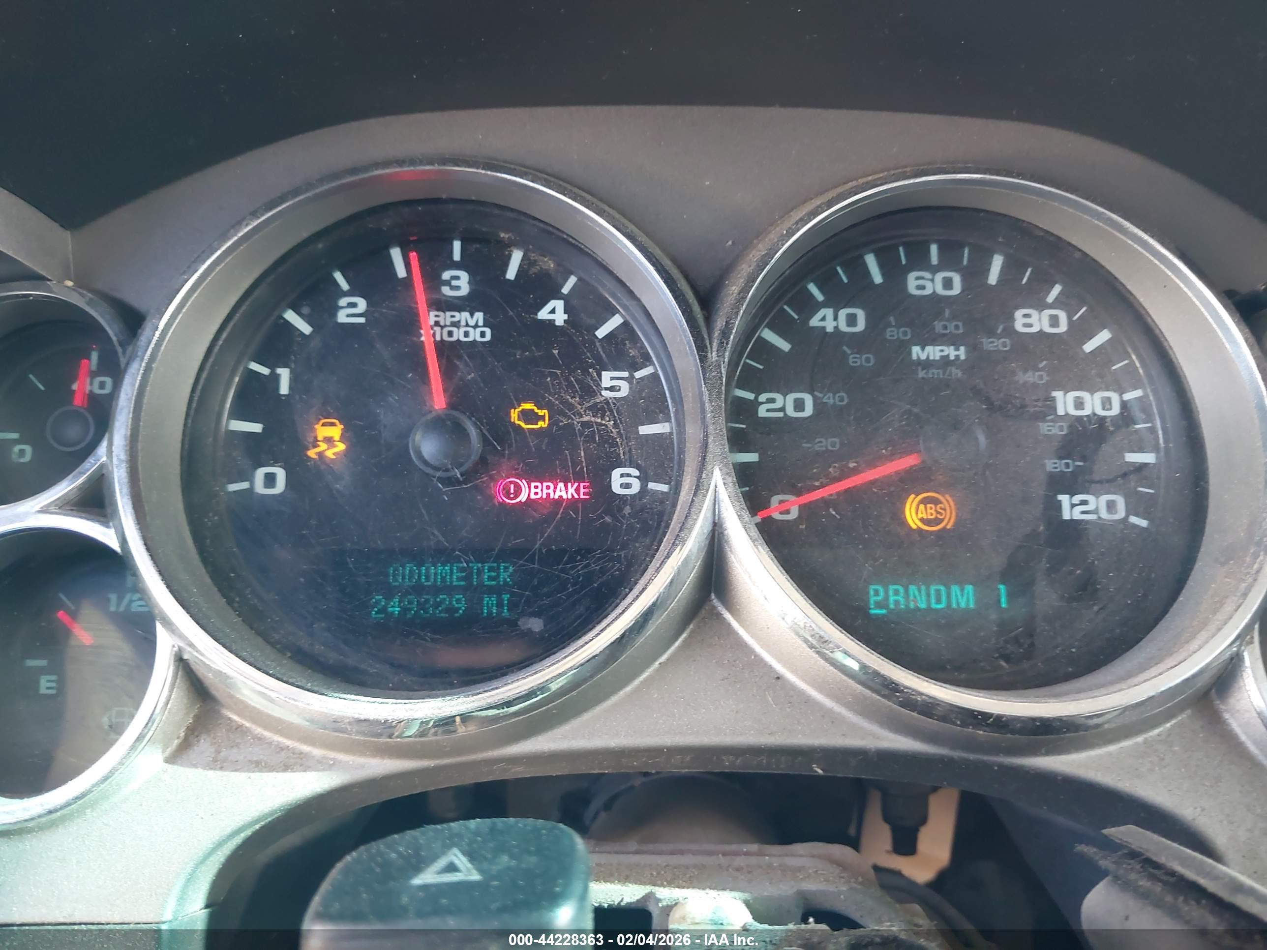 CHEVROLET SILVERADO image 7