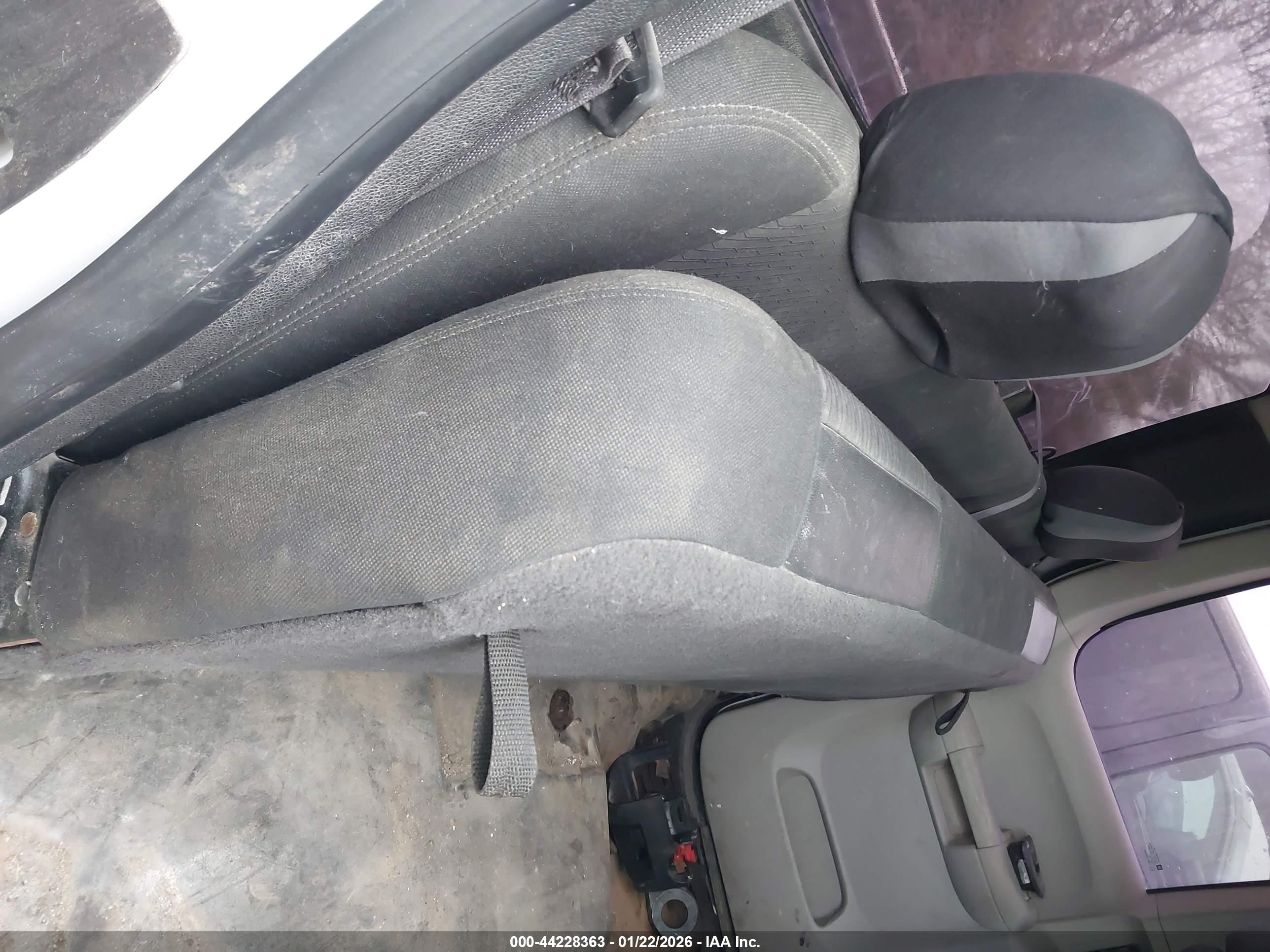 CHEVROLET SILVERADO image 8
