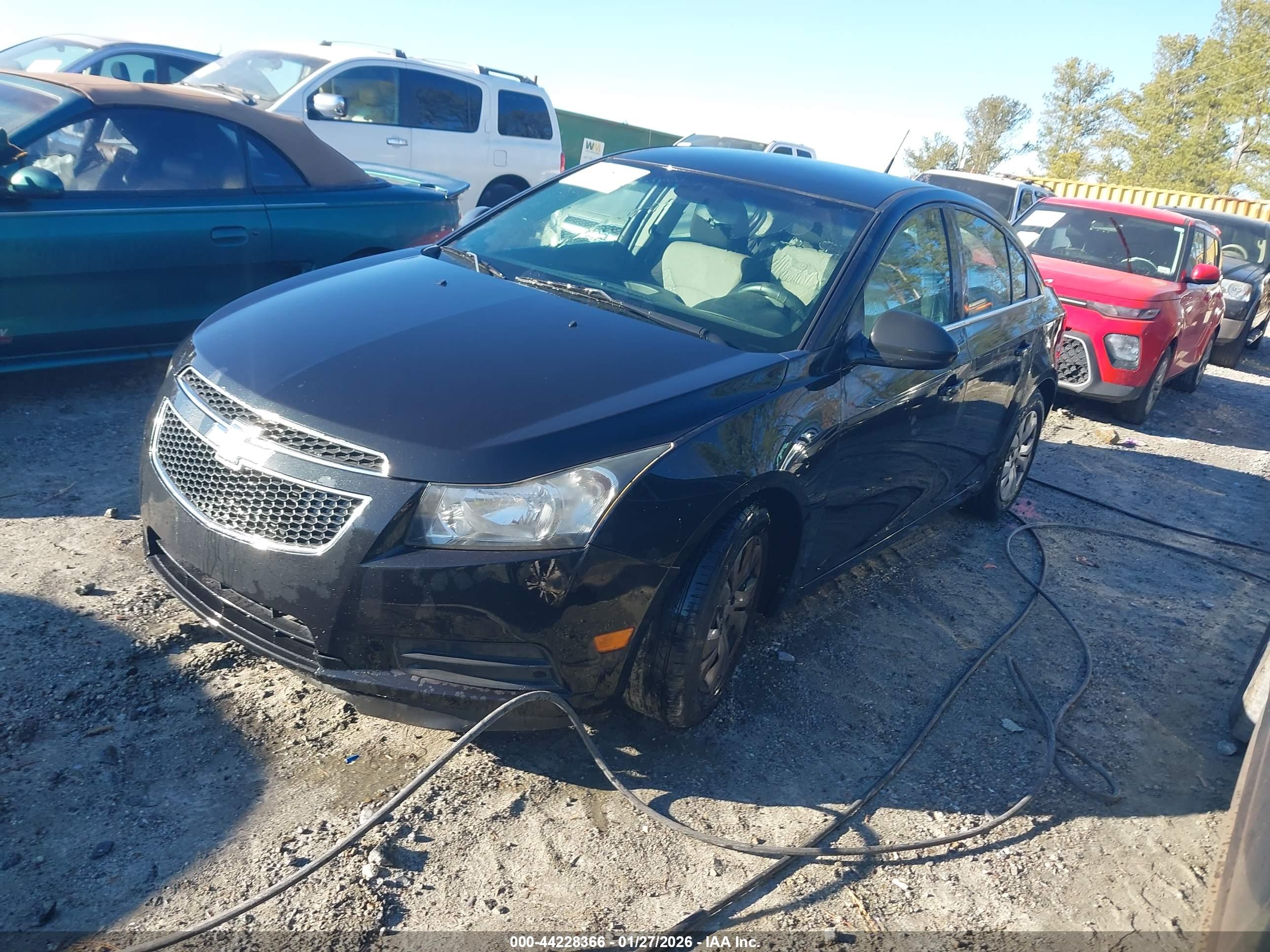 CHEVROLET CRUZE image 2