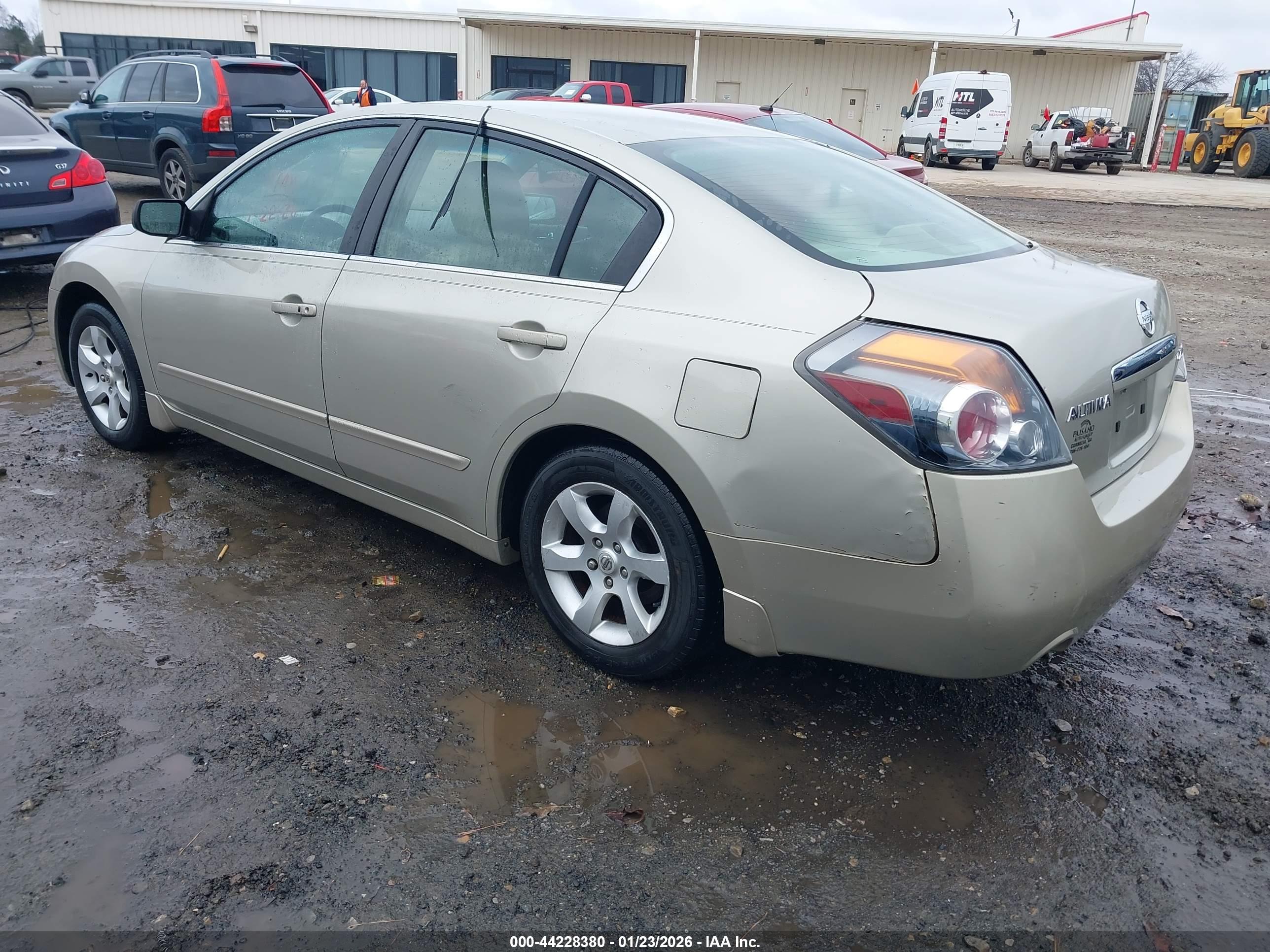 NISSAN ALTIMA image 3