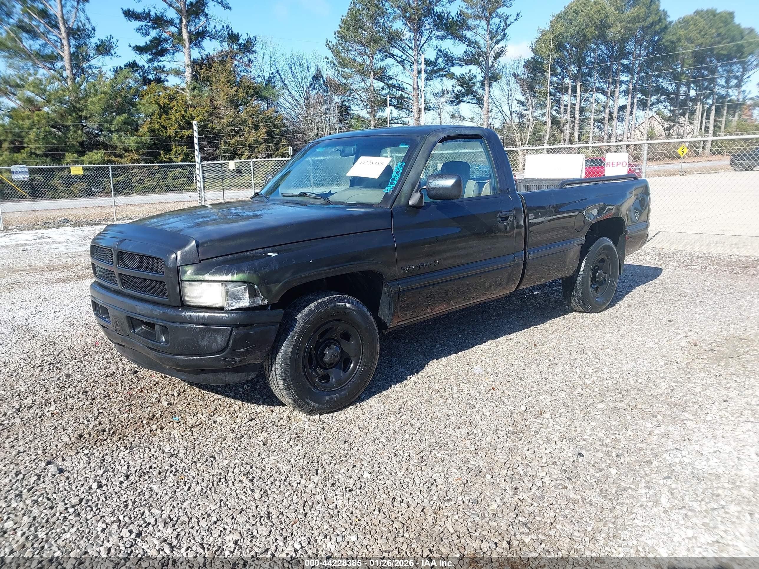 DODGE RAM image 2