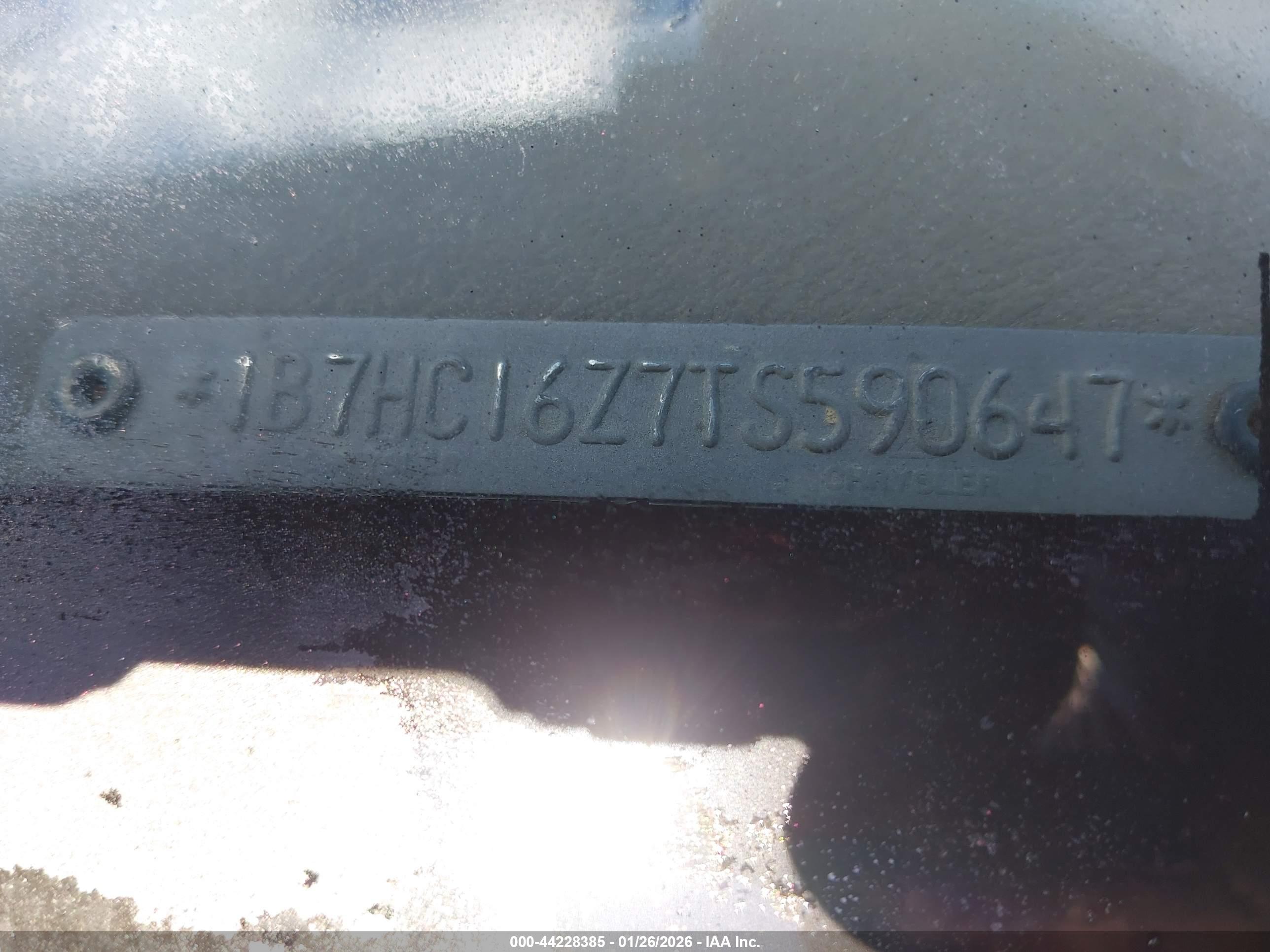 DODGE RAM image 9