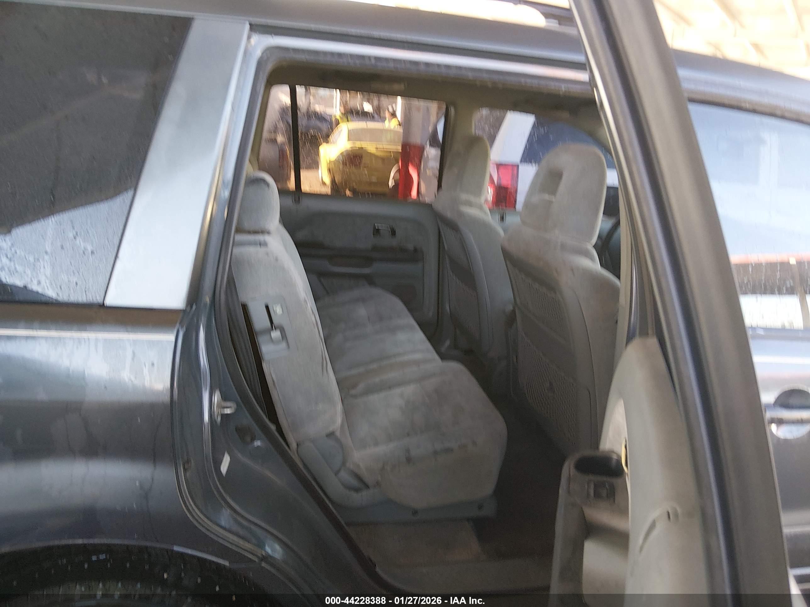 HONDA PILOT image 8