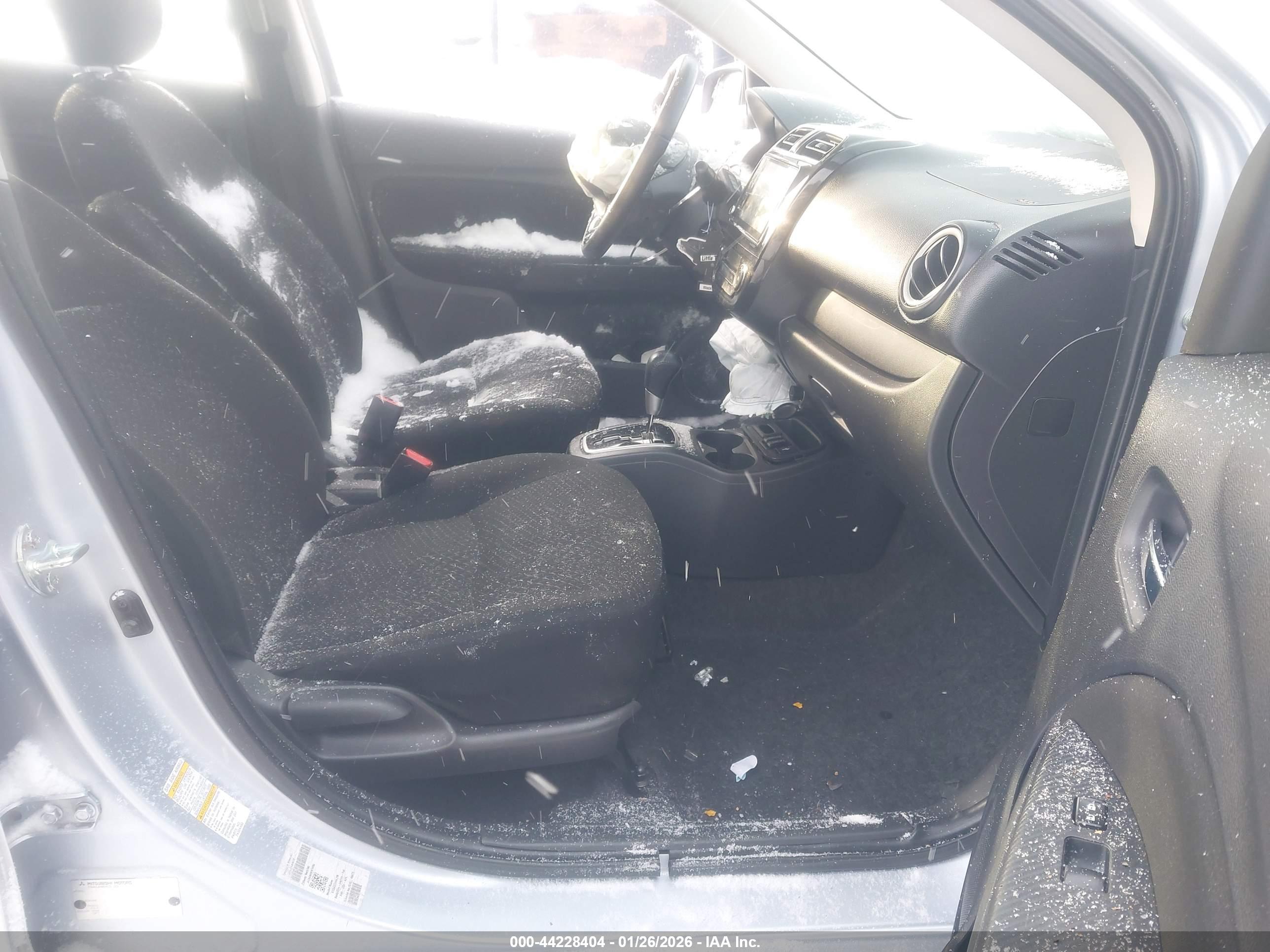 MITSUBISHI MIRAGE image 5