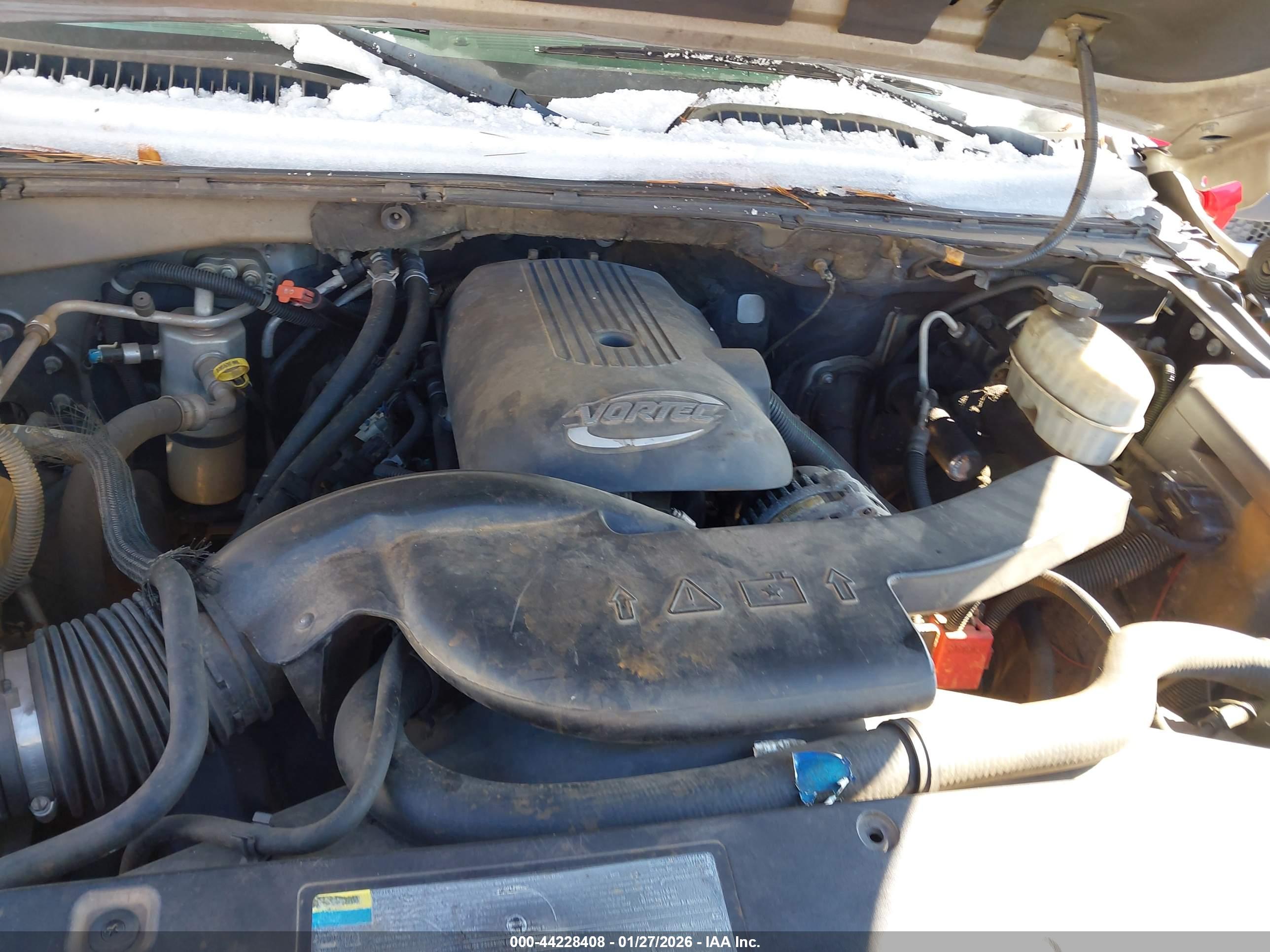 CHEVROLET TAHOE image 10