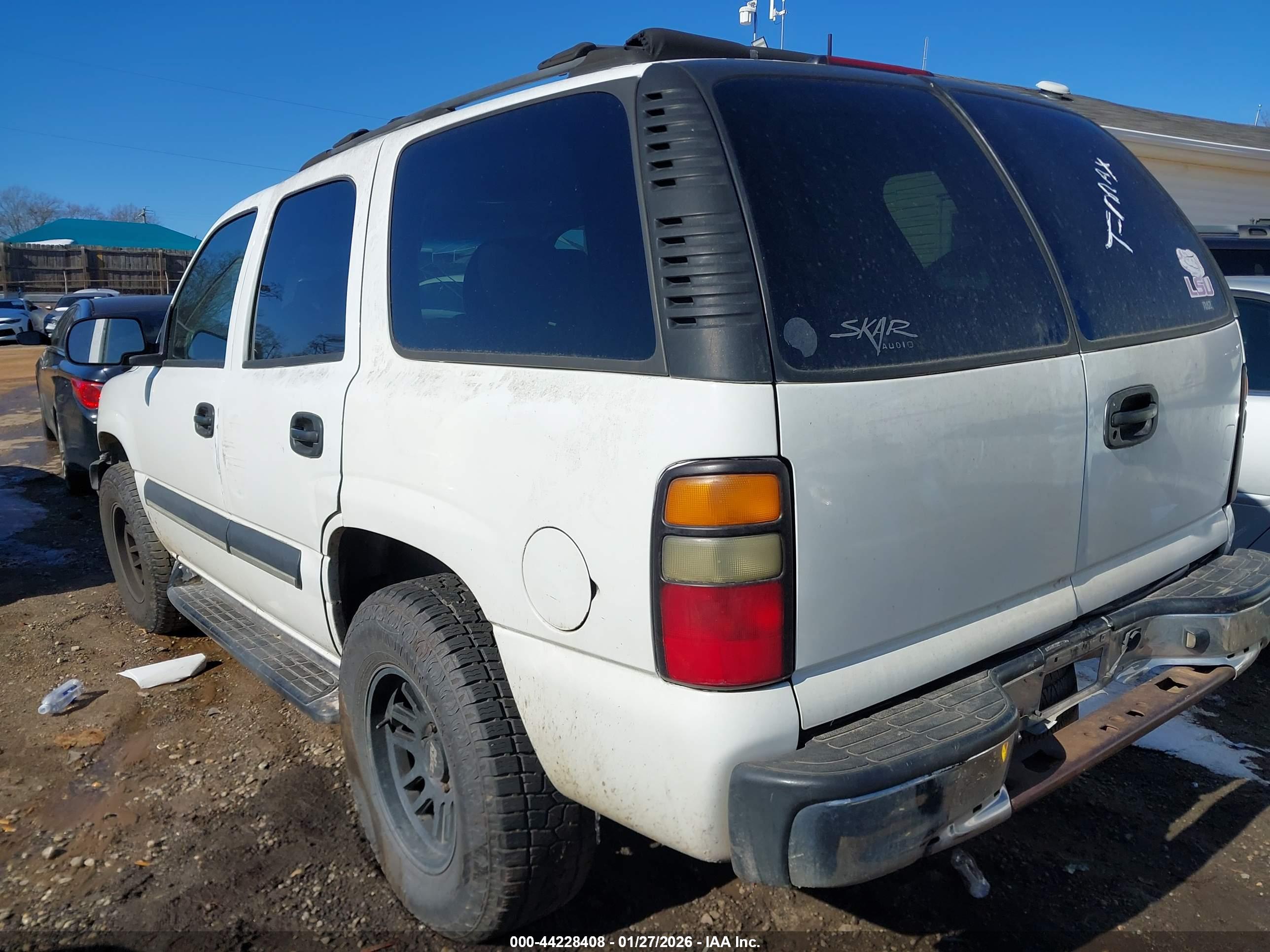 CHEVROLET TAHOE image 3