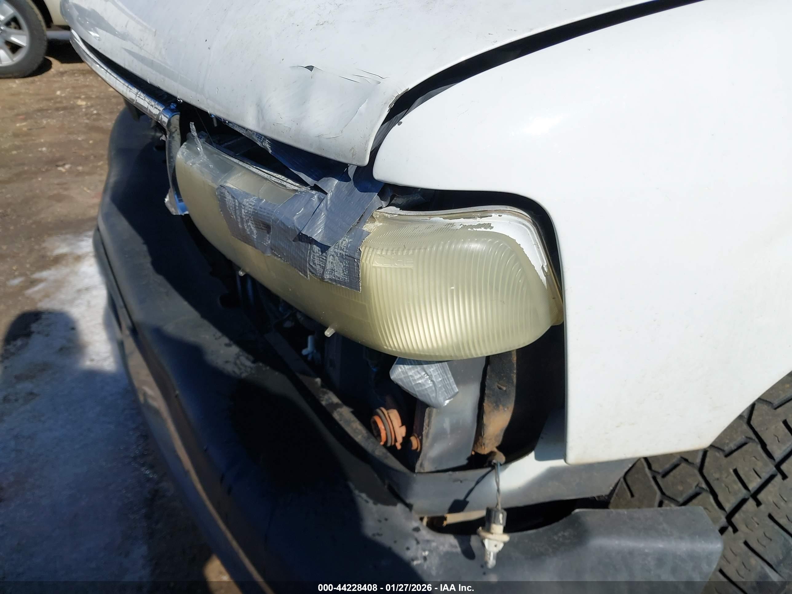 CHEVROLET TAHOE image 6