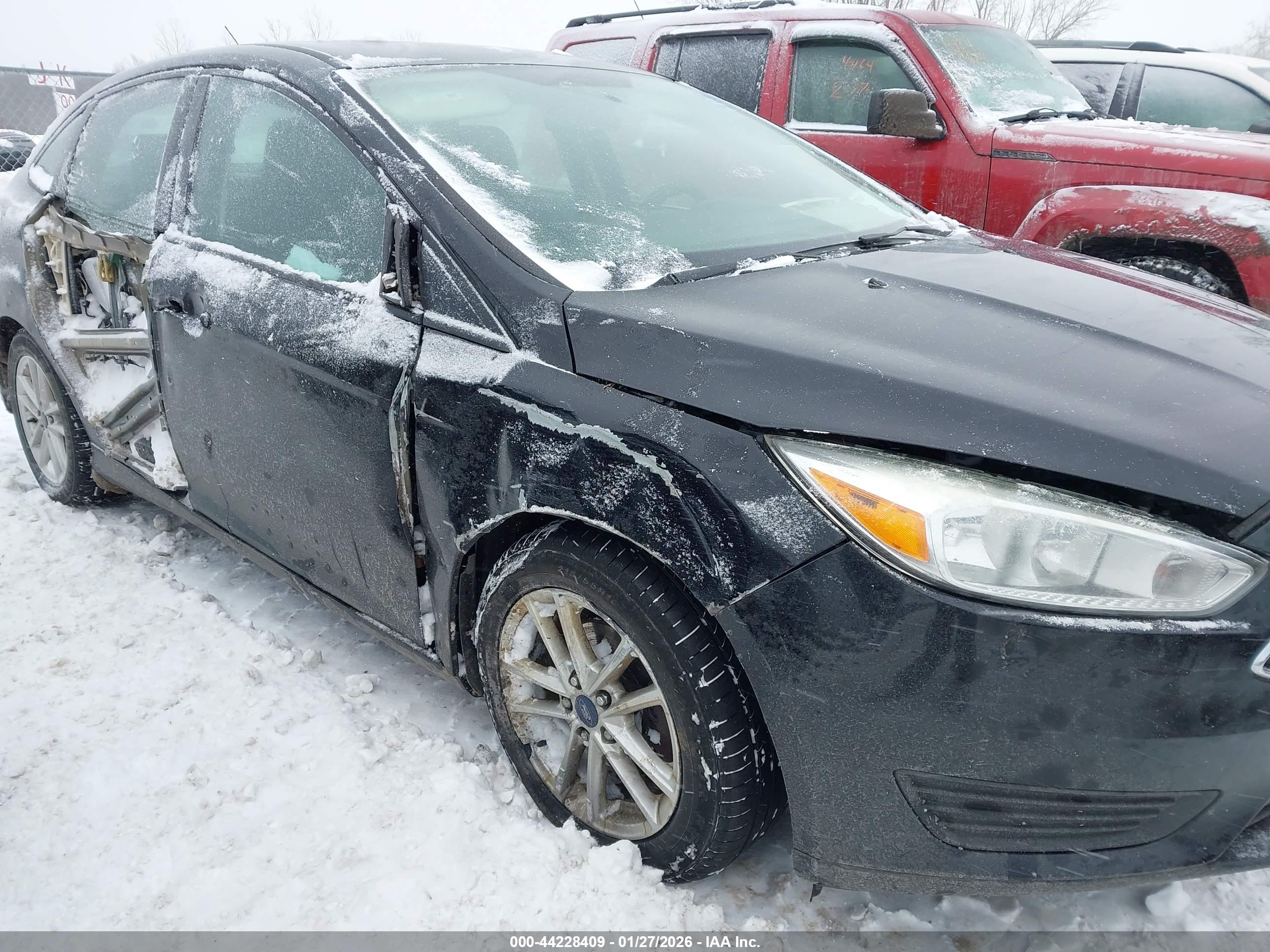 FORD FOCUS image 6