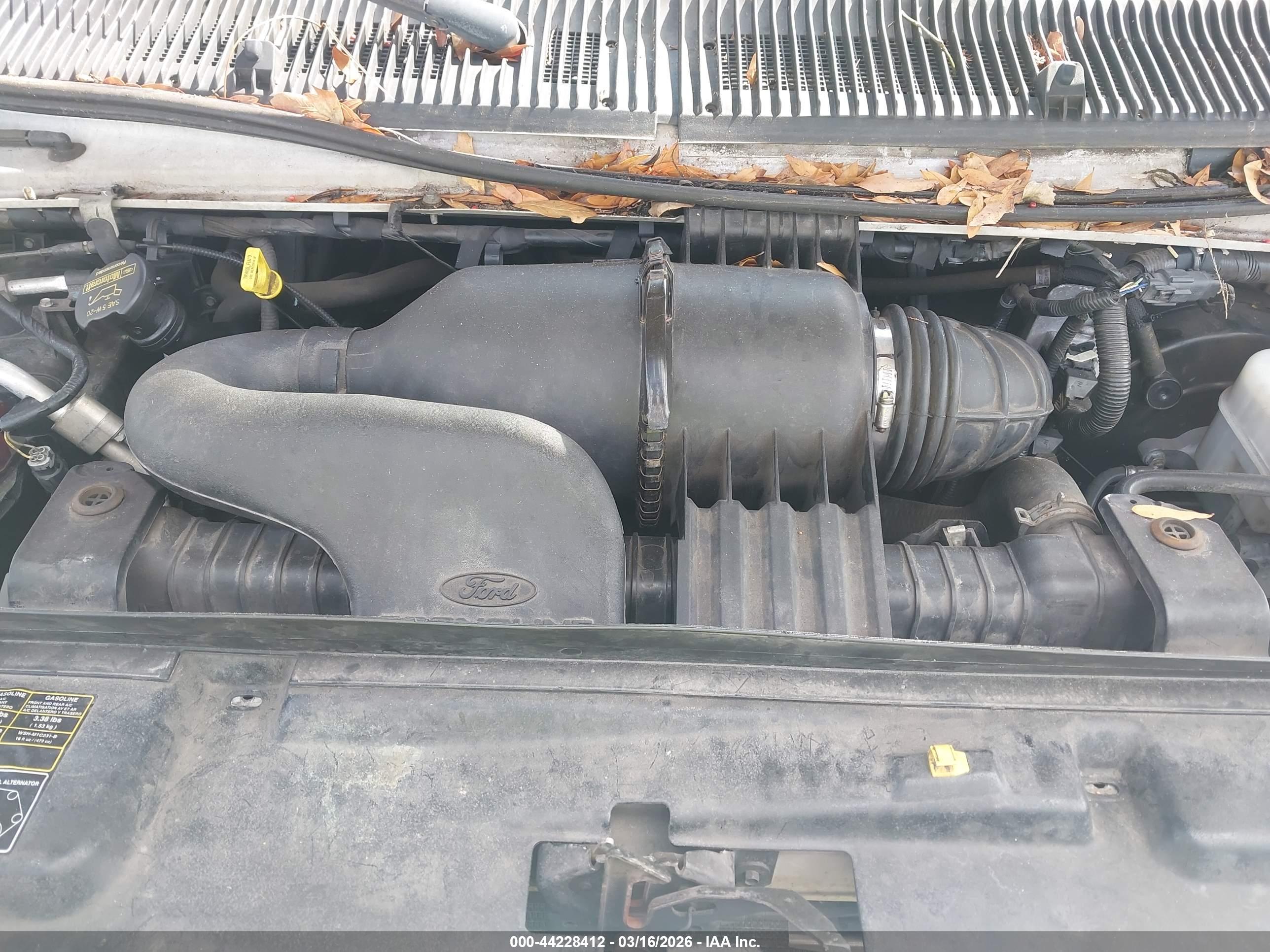 FORD E-250 image 10