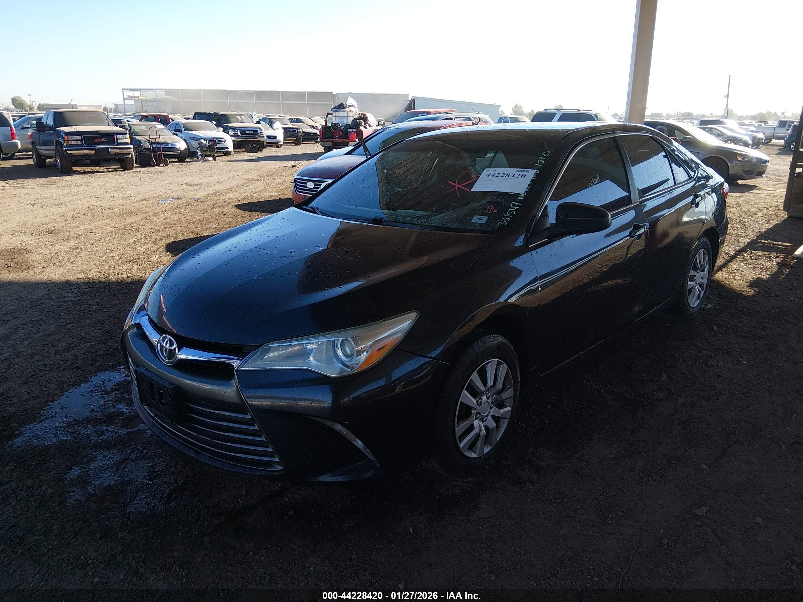 TOYOTA CAMRY image 2