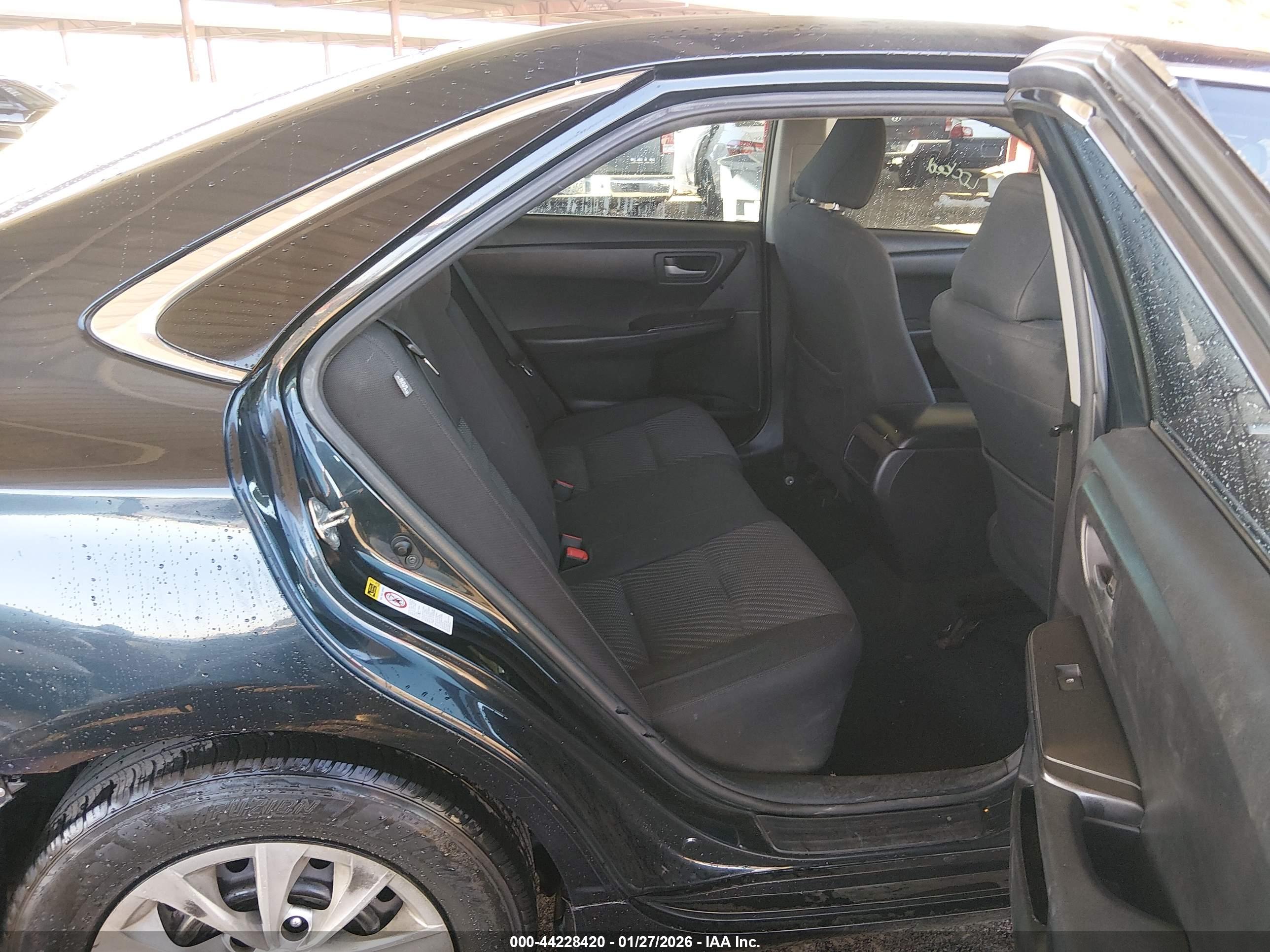 TOYOTA CAMRY image 8