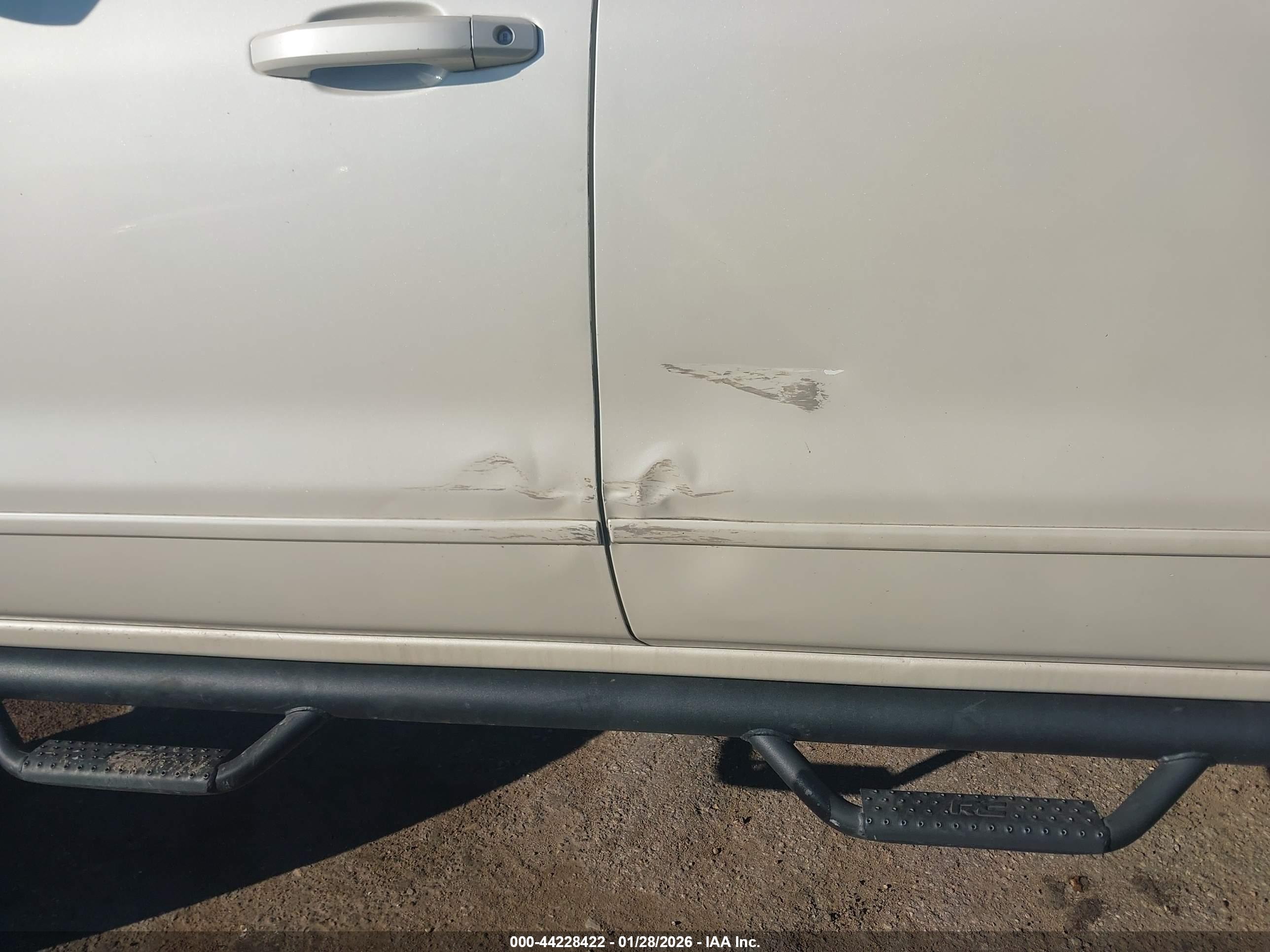 GMC SIERRA image 6