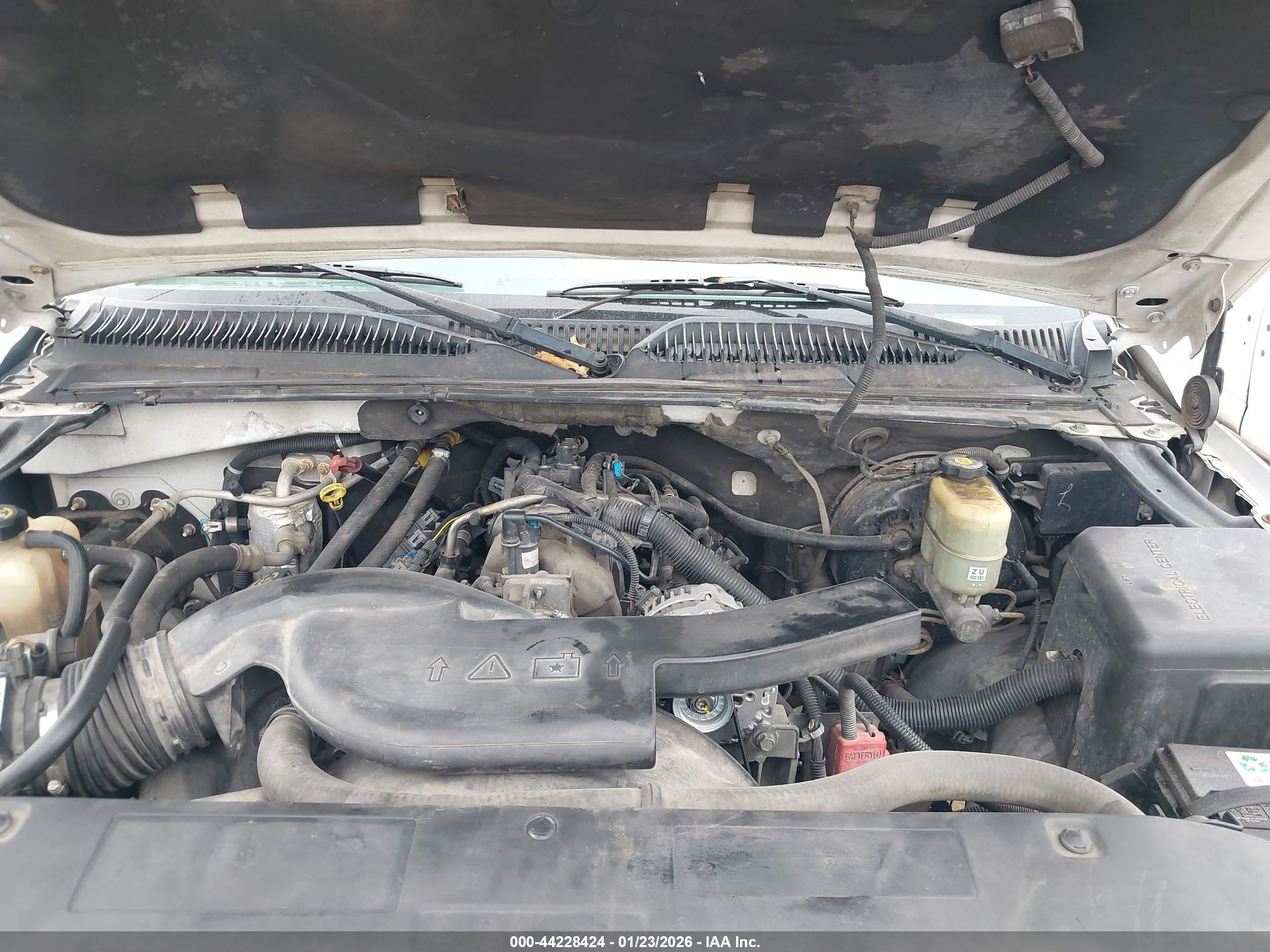 GMC YUKON image 10