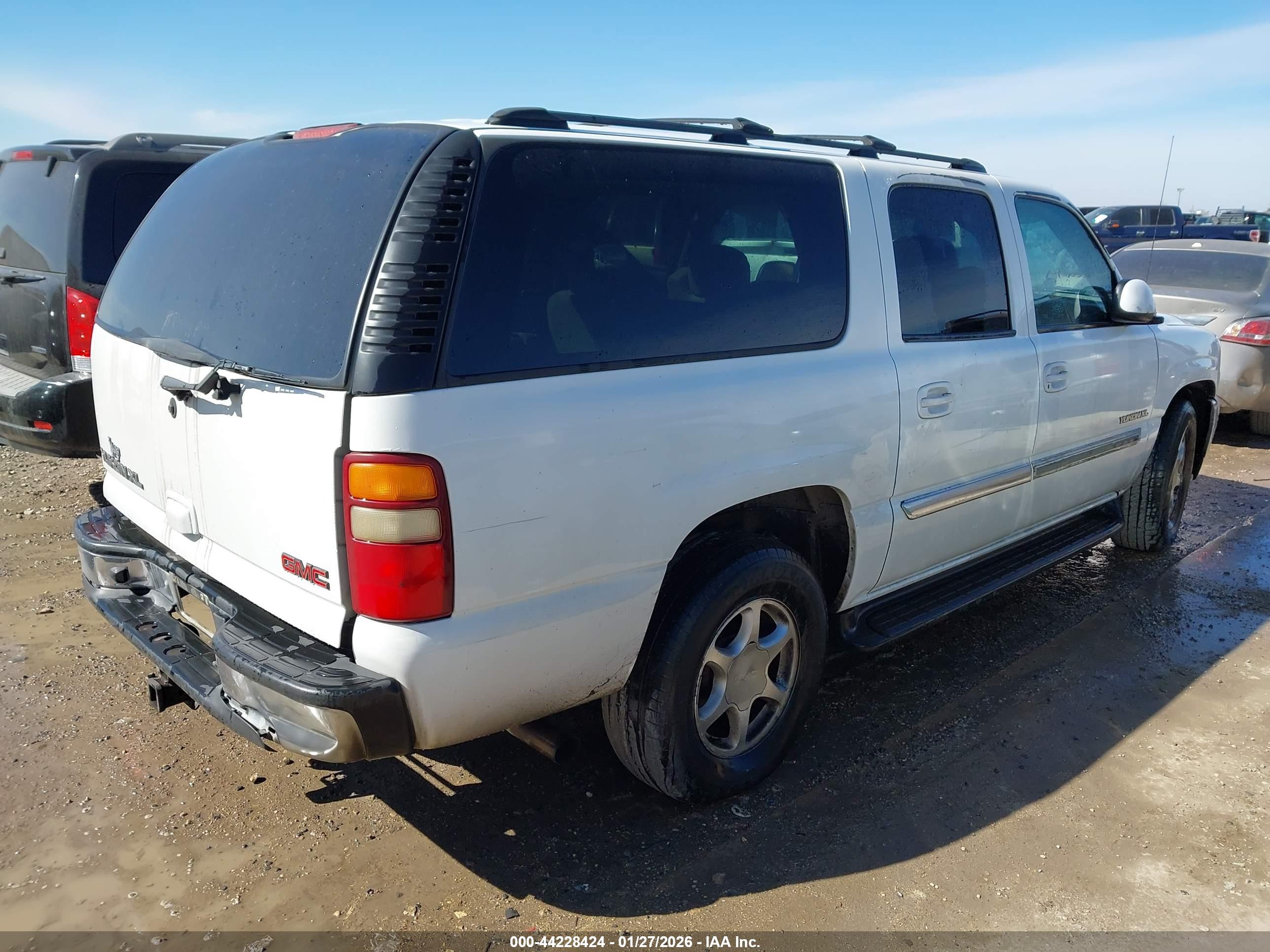 GMC YUKON image 4