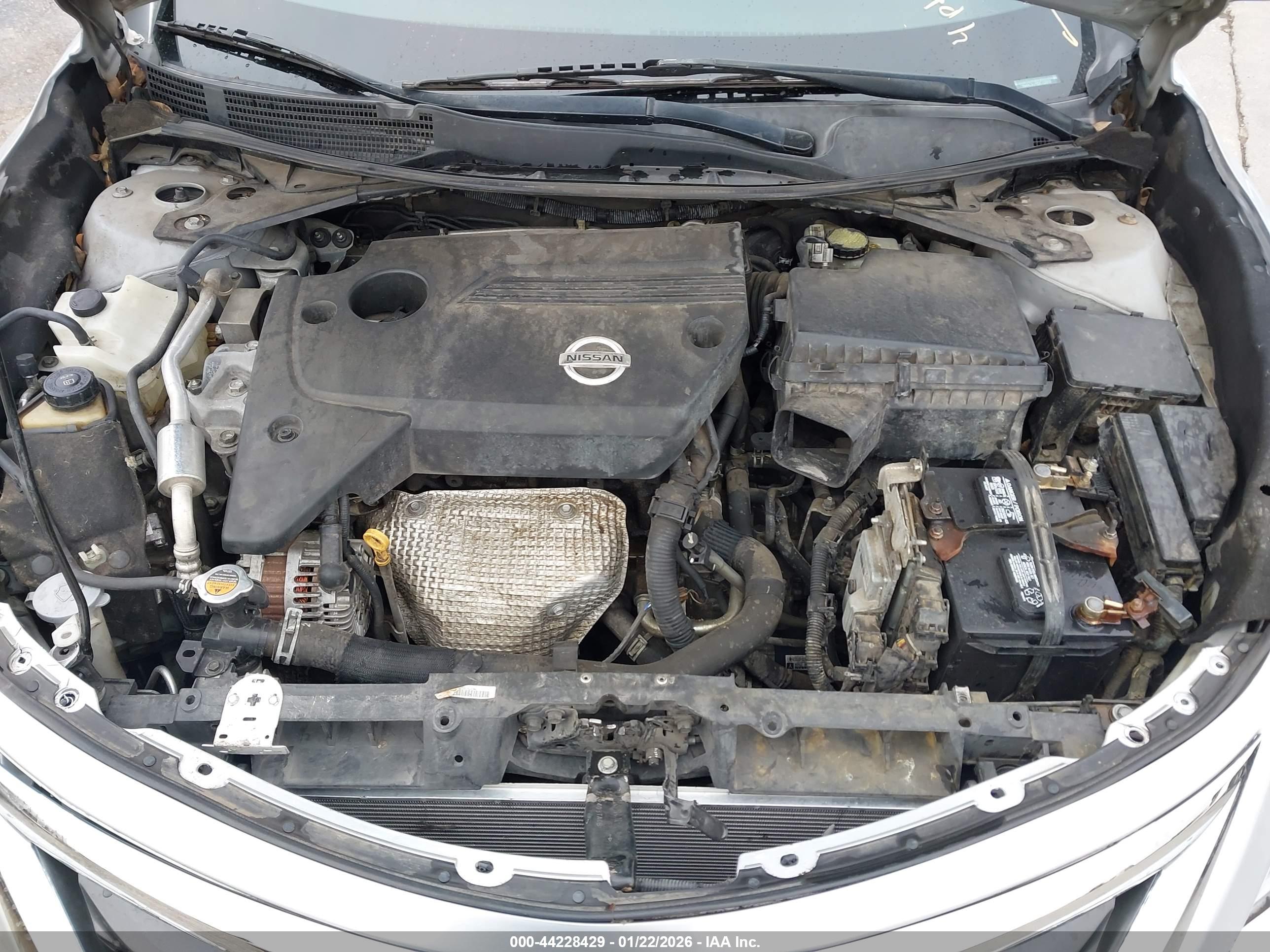 NISSAN ALTIMA image 10