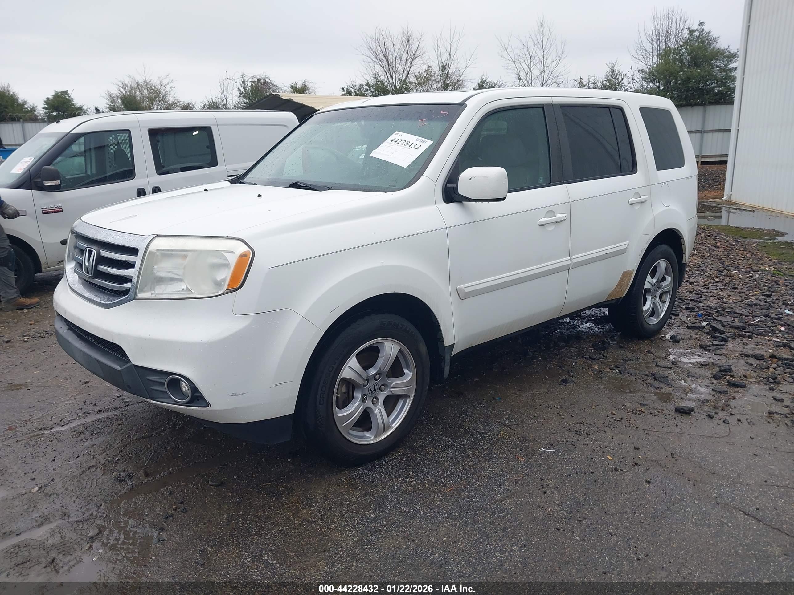 HONDA PILOT image 2