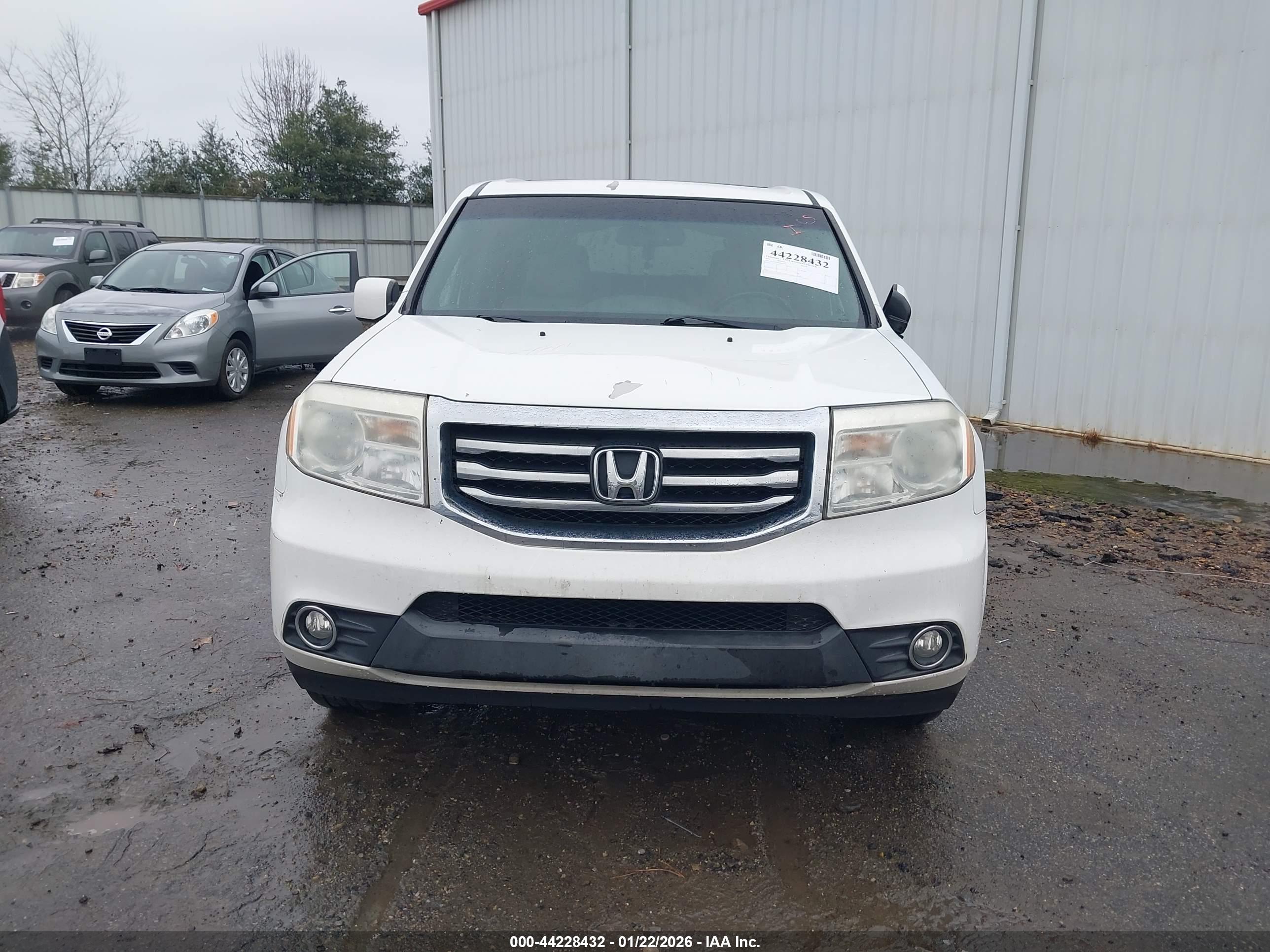 HONDA PILOT image 6
