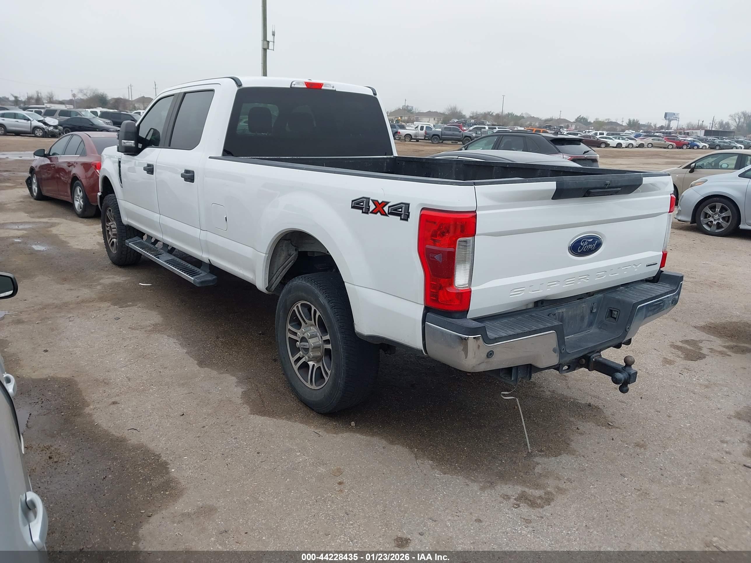 FORD F-250 image 3