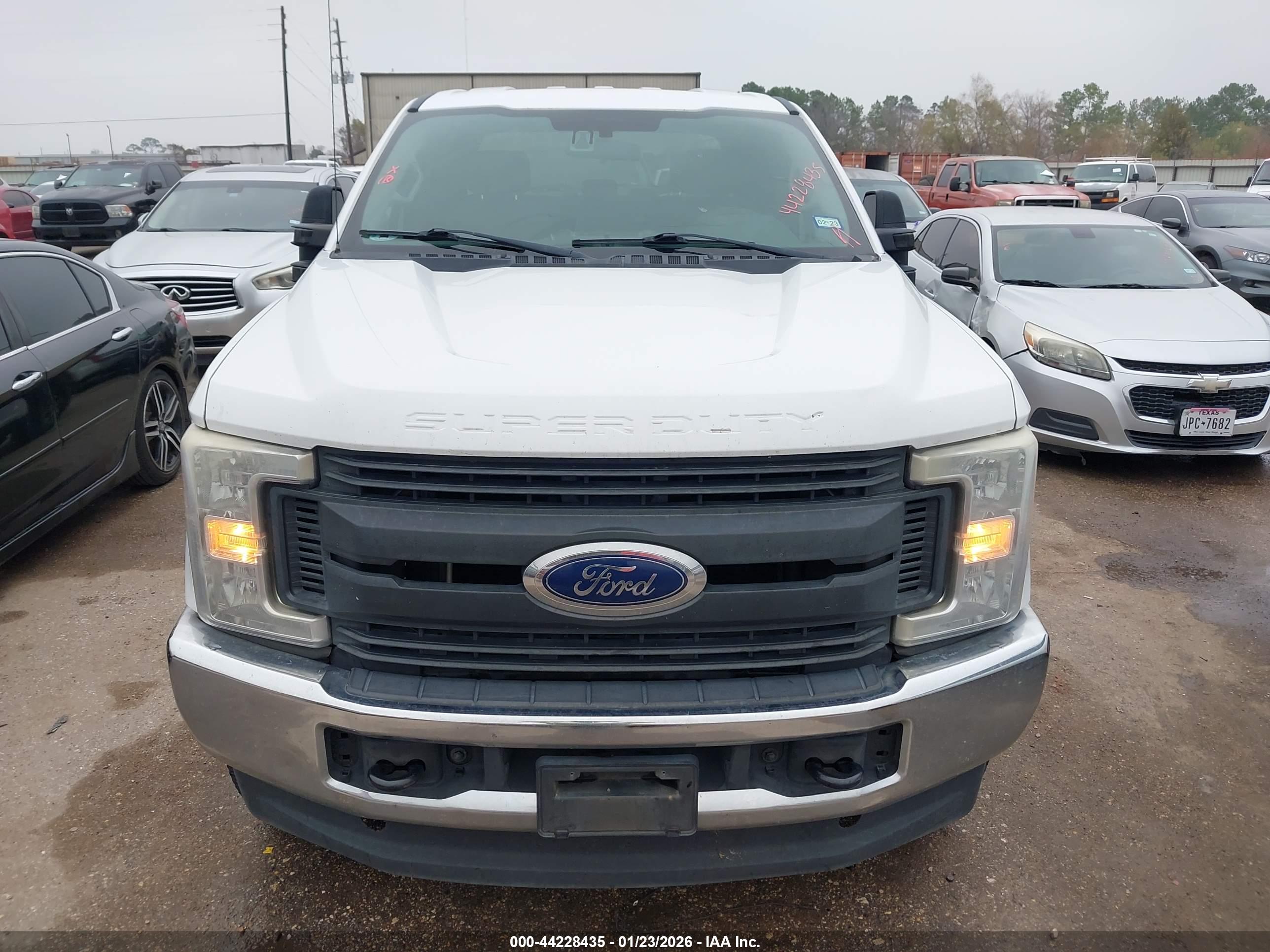 FORD F-250 image 6