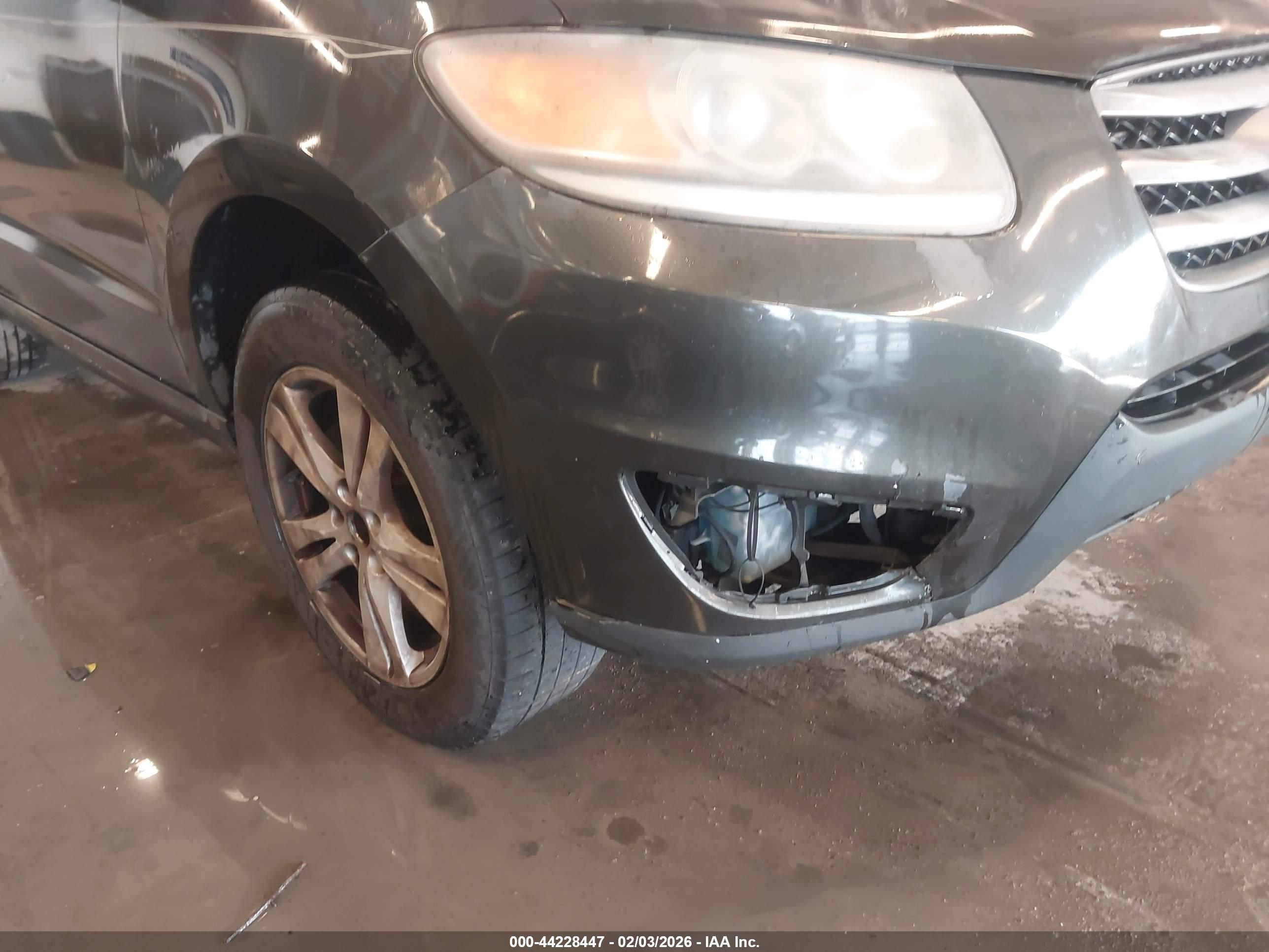 HYUNDAI SANTA image 6