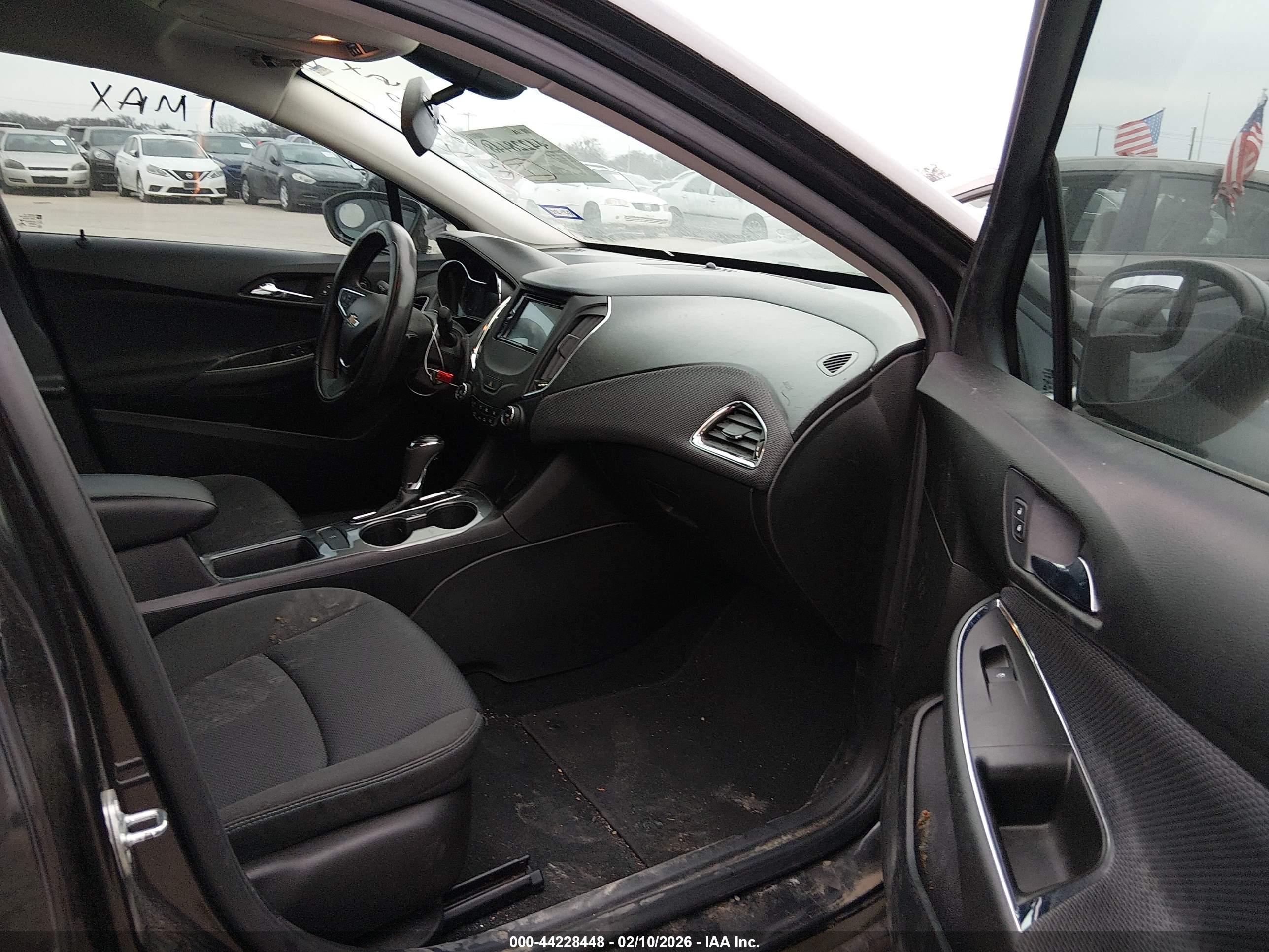 CHEVROLET CRUZE image 5