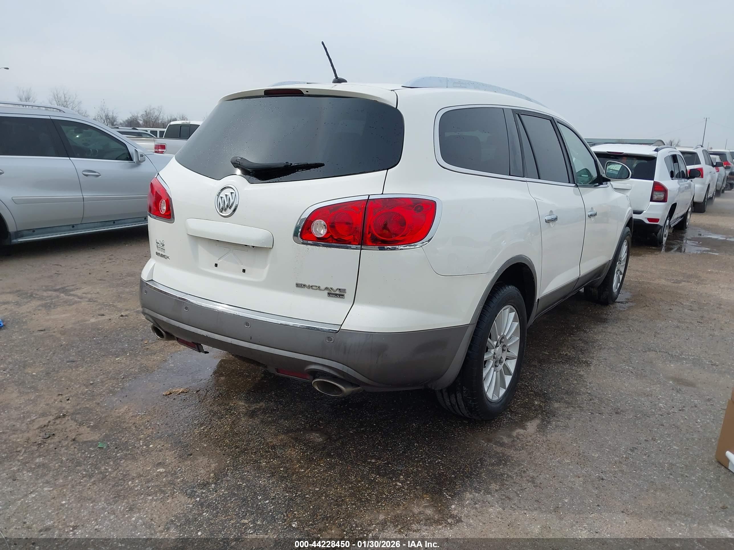 BUICK ENCLAVE image 4