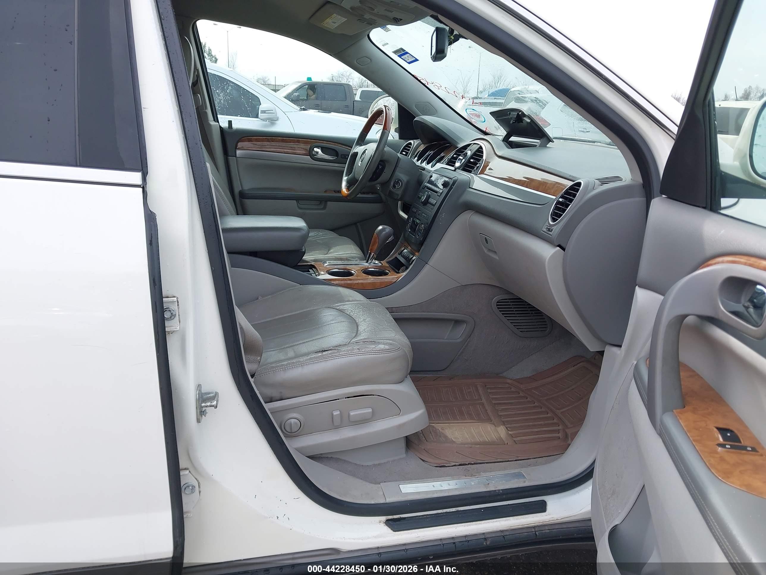 BUICK ENCLAVE image 5