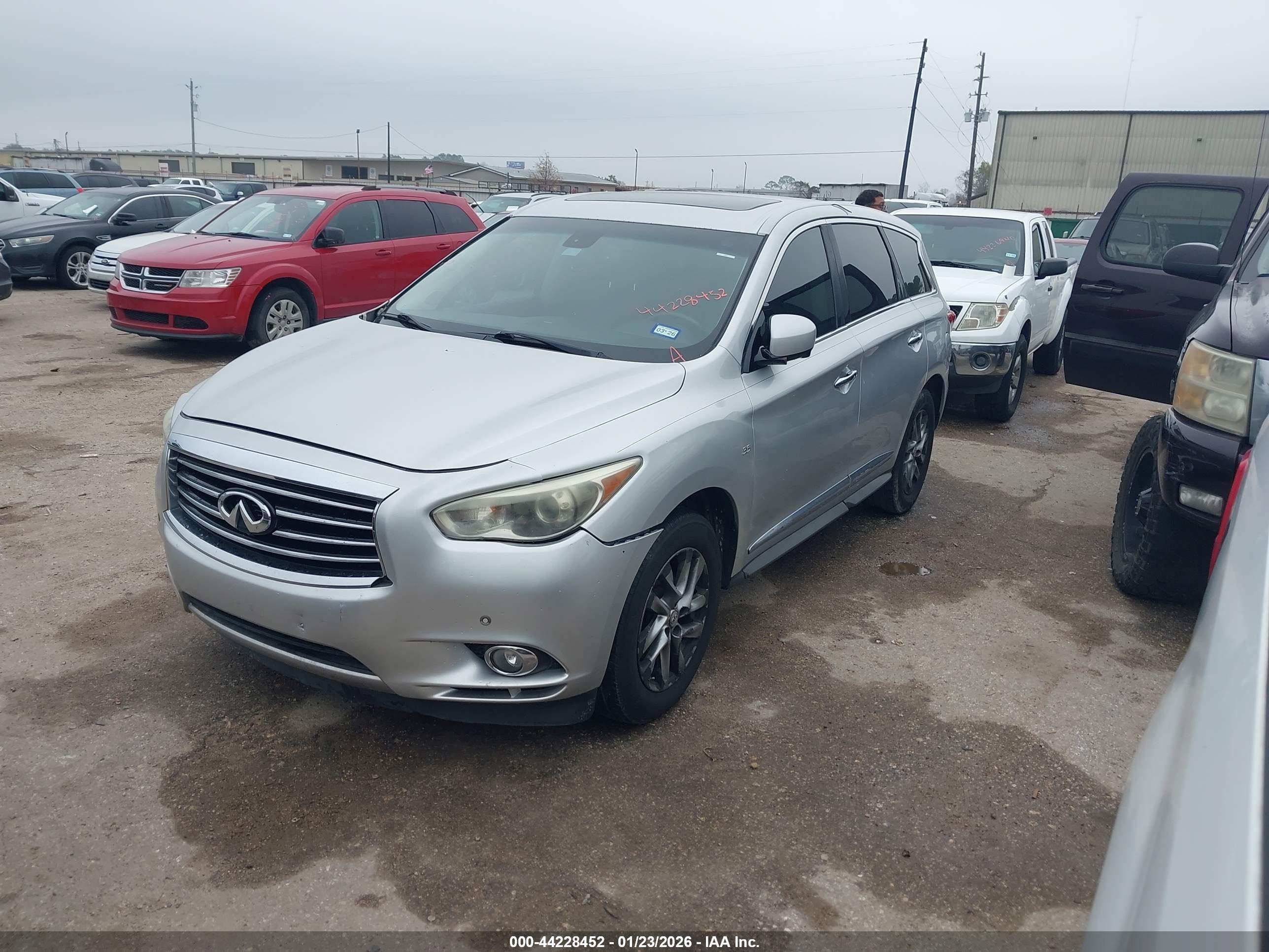 INFINITI QX60 image 2