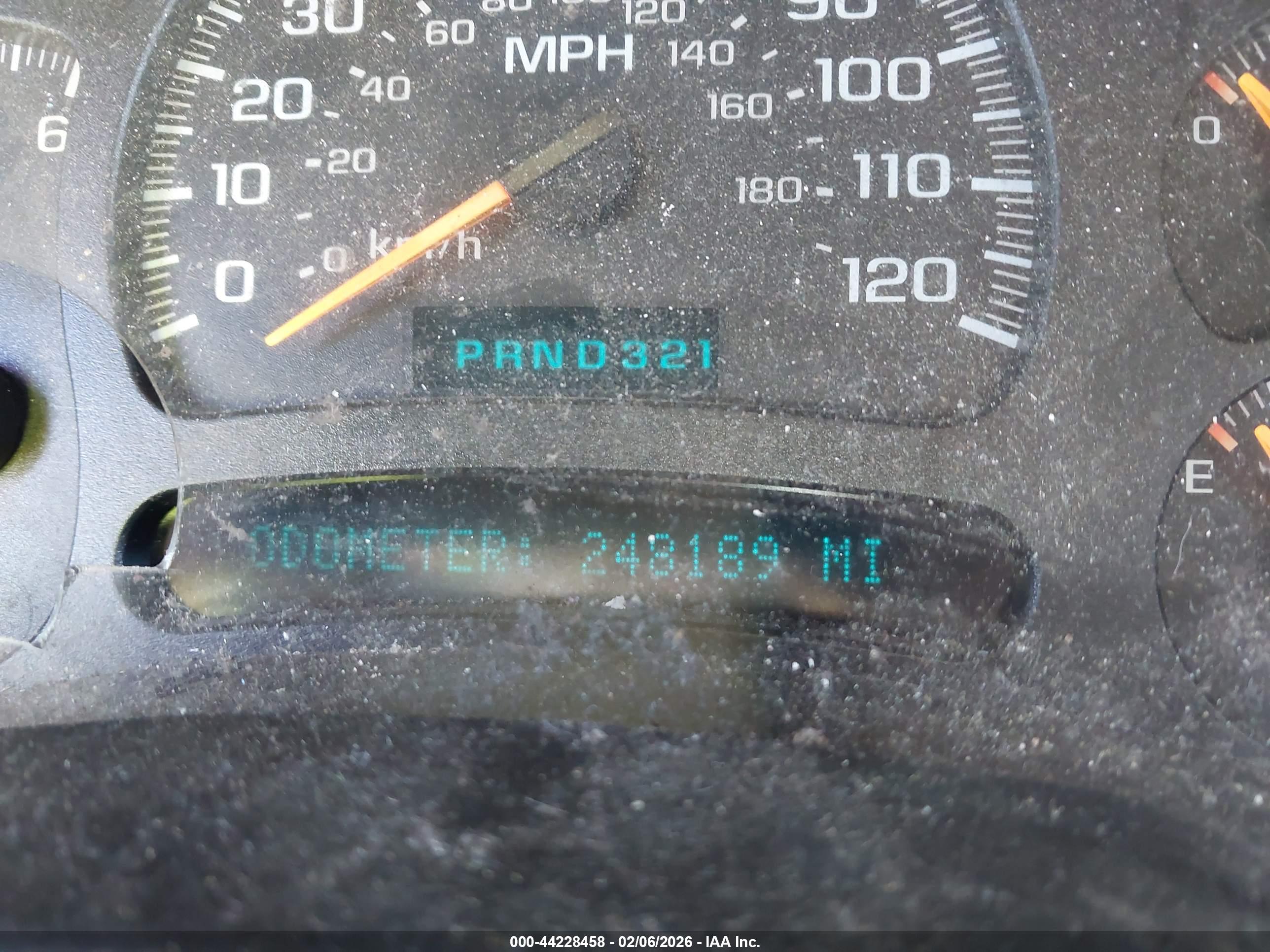 GMC YUKON image 7