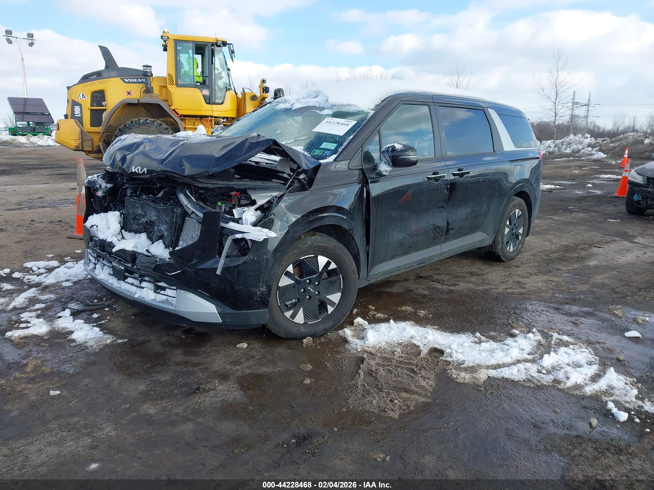 KIA CARNIVAL image 2