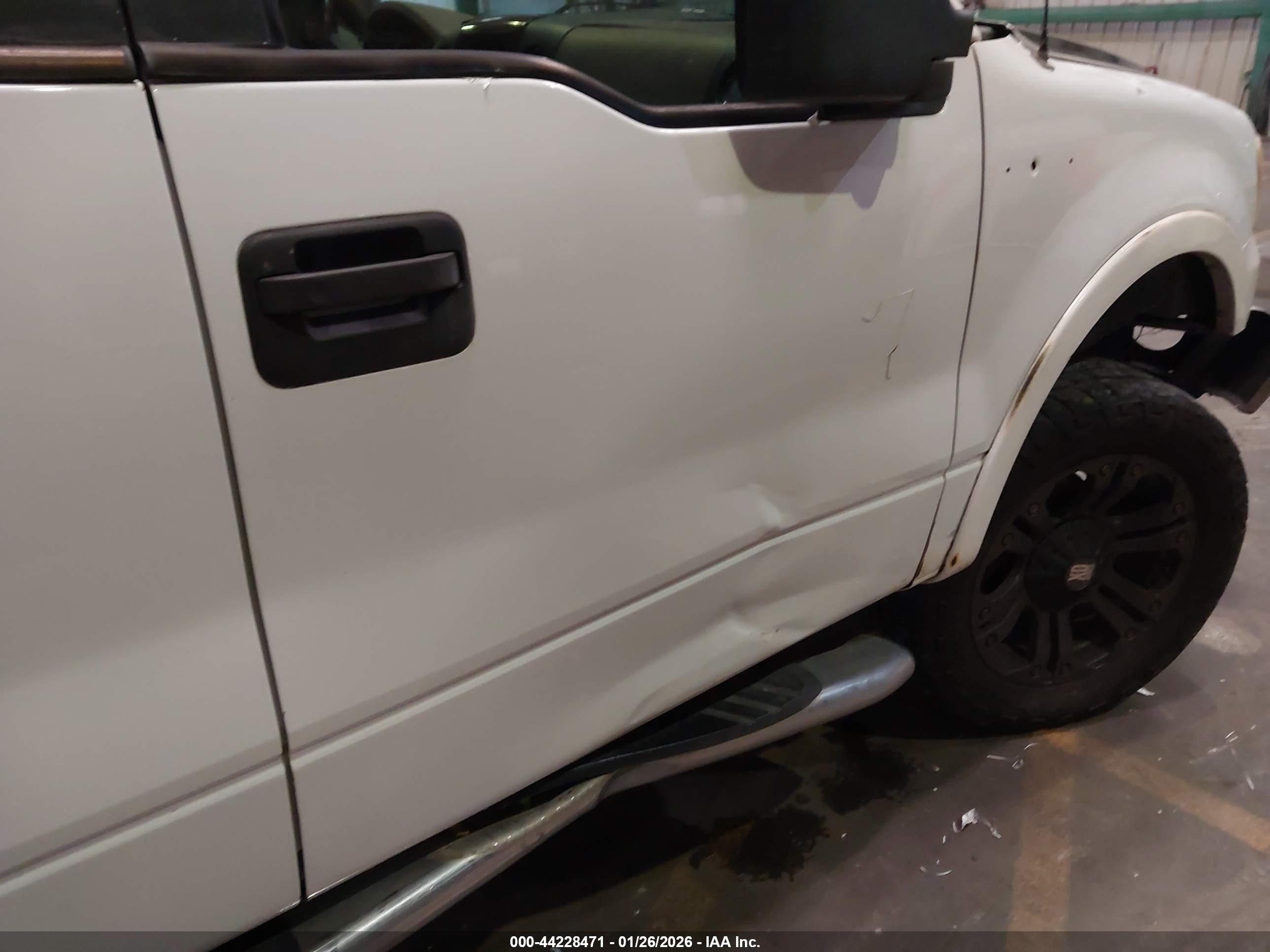 FORD F-150 image 6